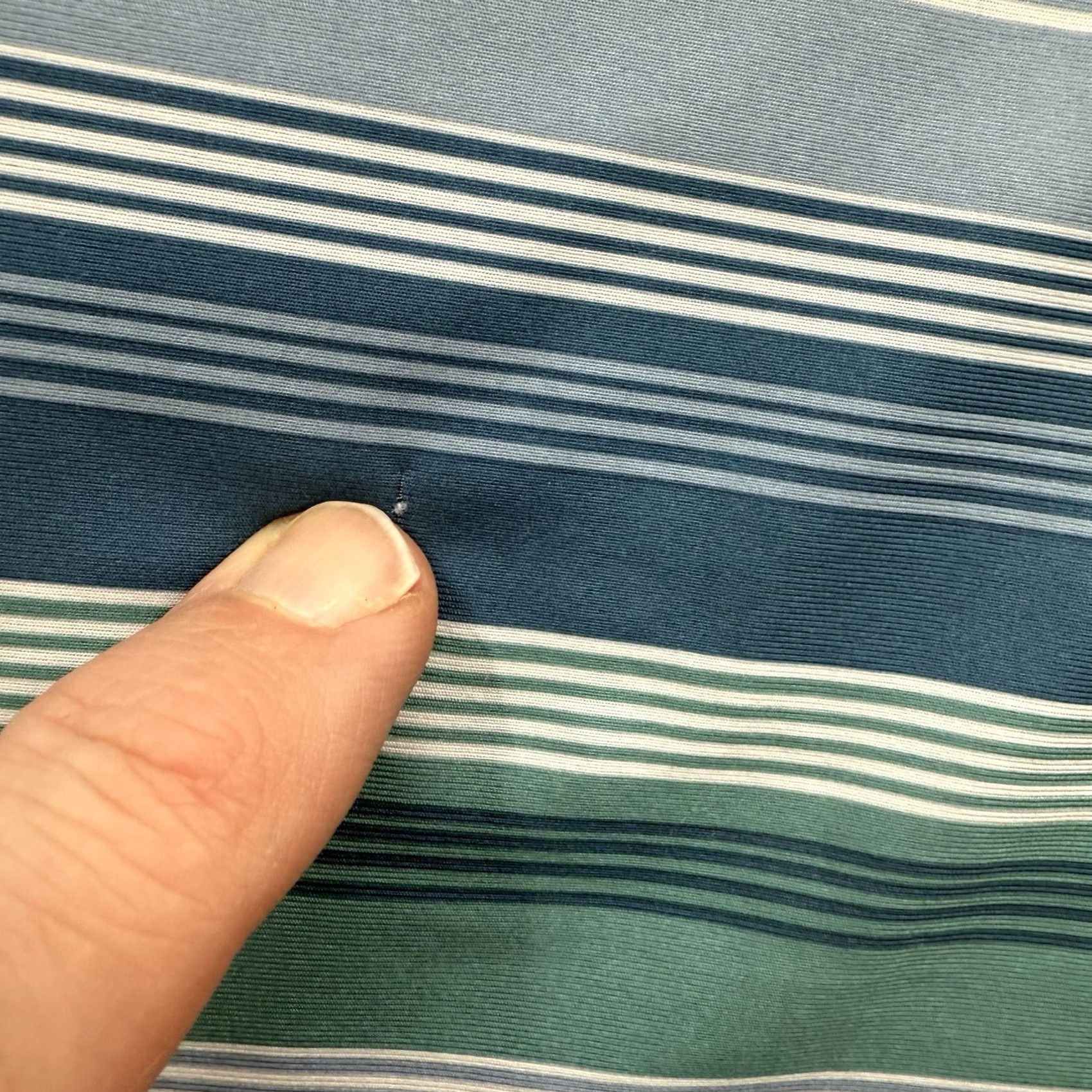 Vintage Hickey Freeman Polo Shirt Men Small Striped Polyester Golf Performance Size US S / EU 44-46 / 1 - 3 Thumbnail