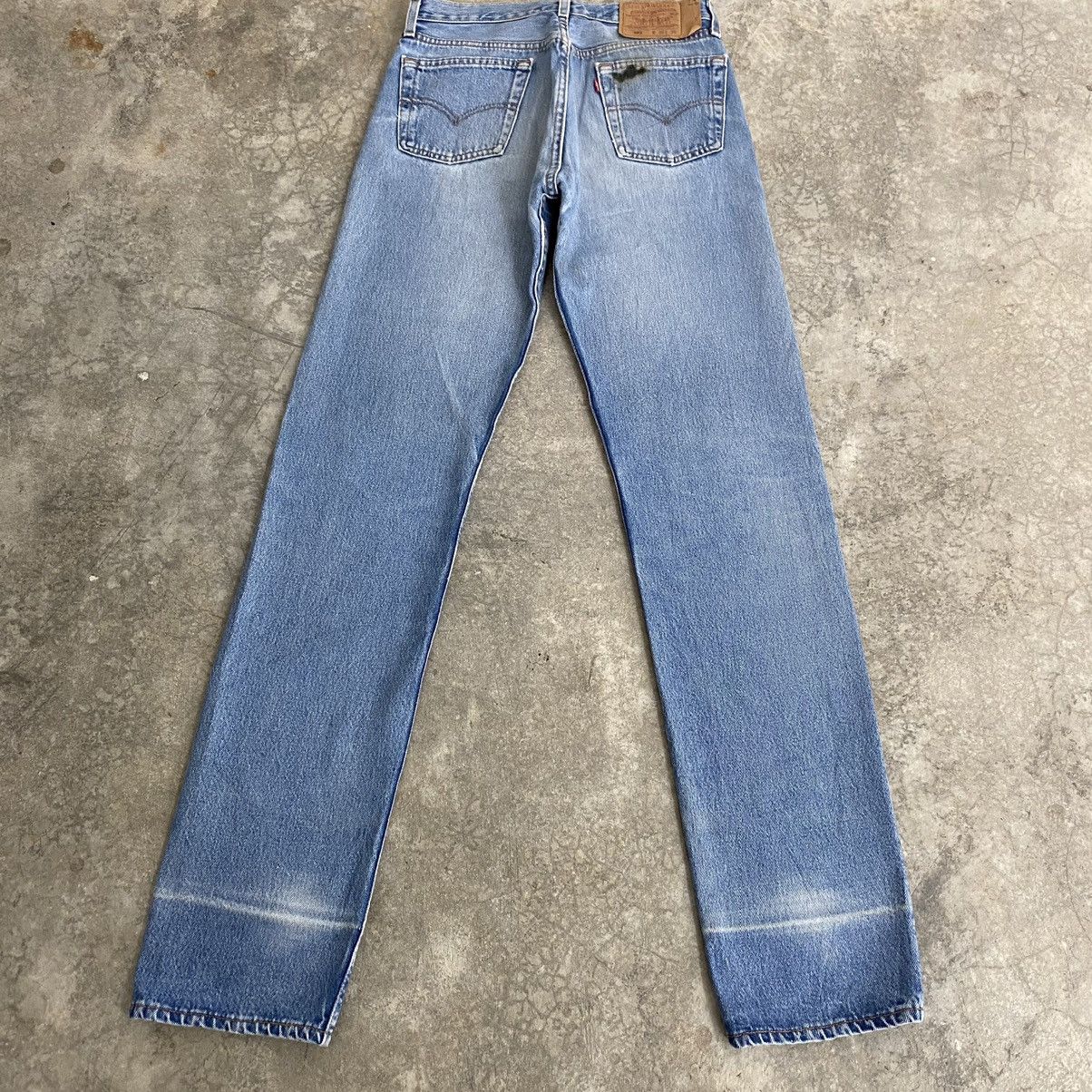 Levi's Size 29x36 Vintage 1997 Levis 501 Faded Blue Denim Jeans Size US 29 - 15 Thumbnail