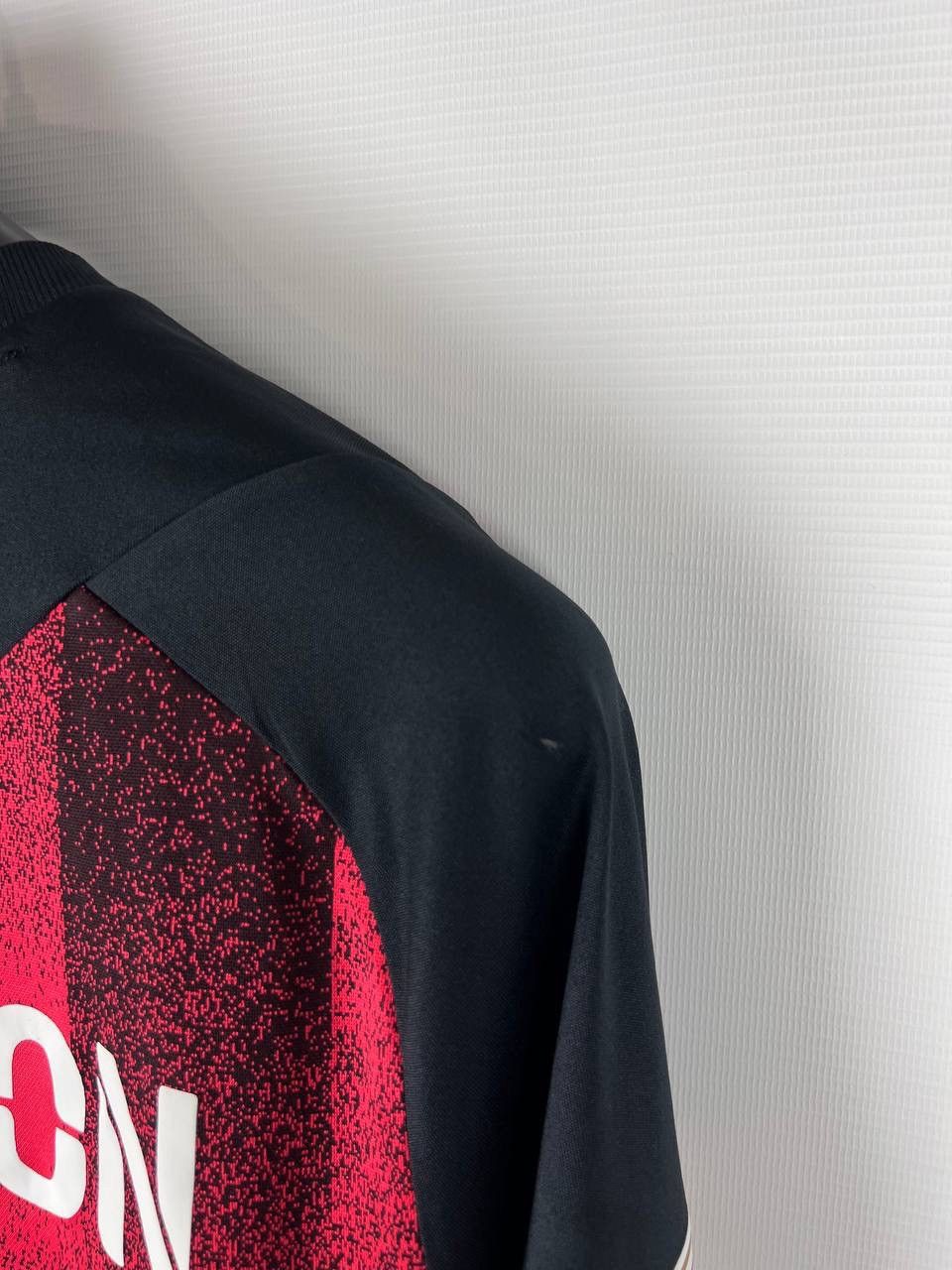Umbro Bournemouth England Umbro Pearson 22 jersey t-shirt size M Size US M / EU 48-50 / 2 - 5 Thumbnail