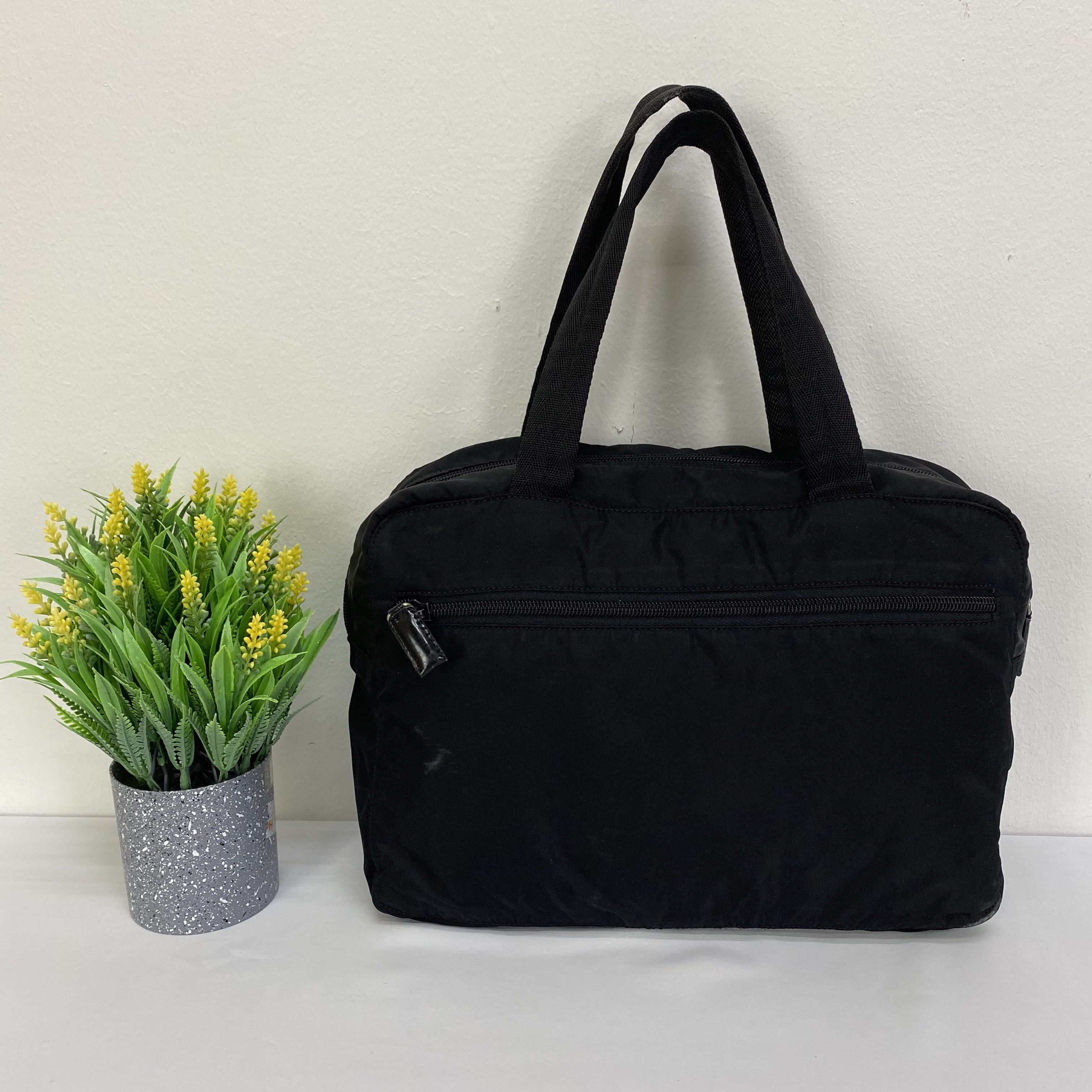 Prada Vintage Nylon Prada Bag Luxury Black Size ONE SIZE - 3 Thumbnail