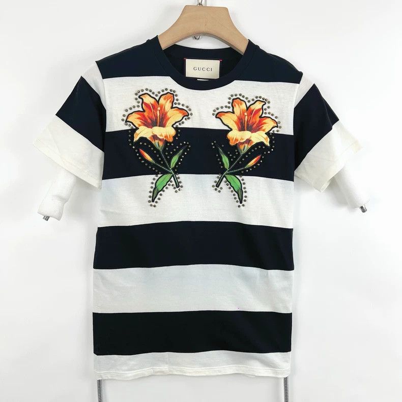 Gucci Gucci Black and white striped round-neck T-shirt with embr Size US S / EU 44-46 / 1 - 1 Thumbnail