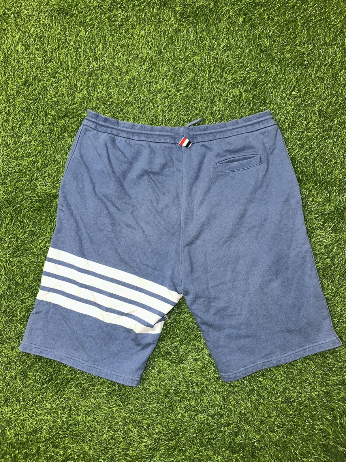 Thom Browne Thom Browne Shorts Size 3 Size US 32 / EU 48 - 2 Thumbnail