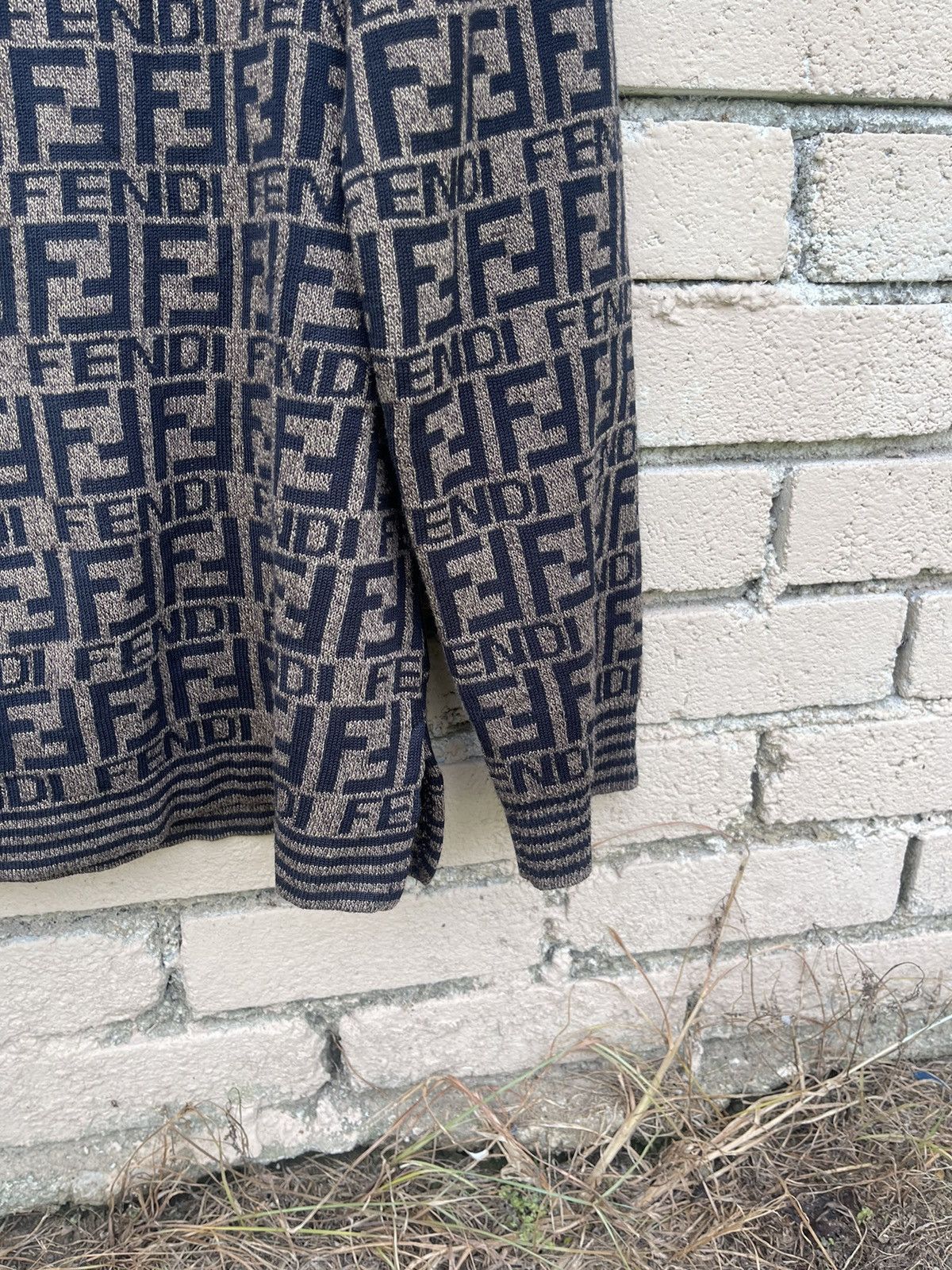 Fendi Fendi monogram knitwear Size M / US 6-8 / IT 42-44 - 4 Thumbnail