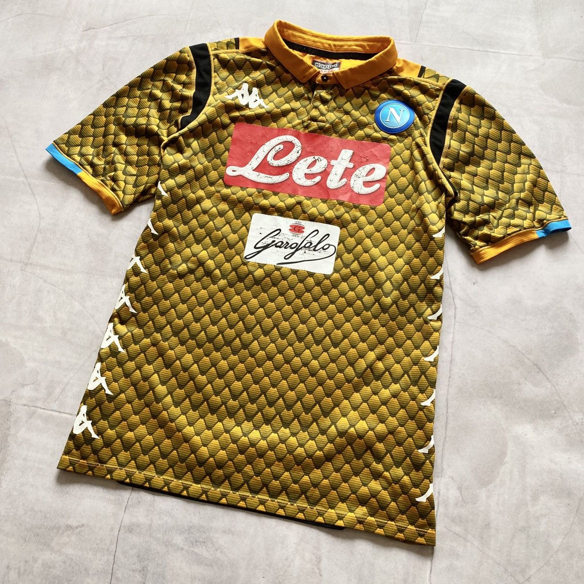 Vintage Kappa Napoli 2018-2019 Kombat Gara Goalkeeper T-shirt Jersey Size US L / EU 52-54 / 3 - 2 Thumbnail