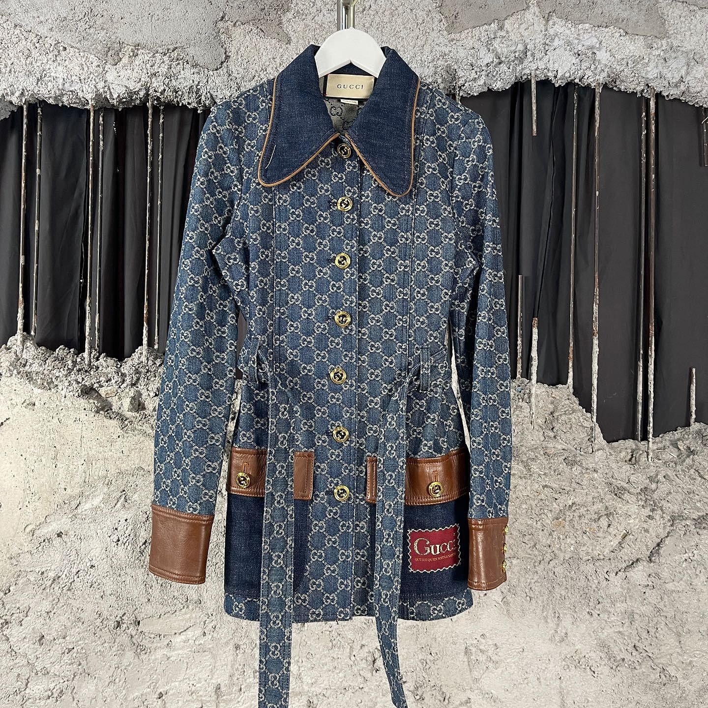 Gucci Gucci GG Logo Denim Jacket Size 36 Size XS / US 0-2 / IT 36-38 - 1 Thumbnail