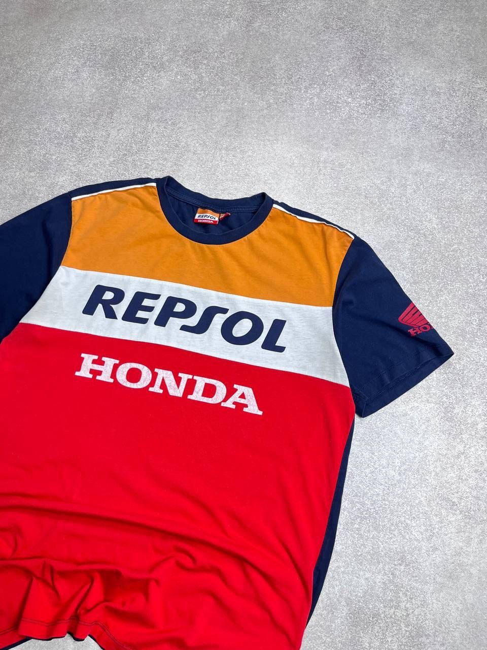 Other Vintage Repsol Honda Boxy Racing F-1 T-shirt Y2K XL Size US XL / EU 56 / 4 - 2 Thumbnail