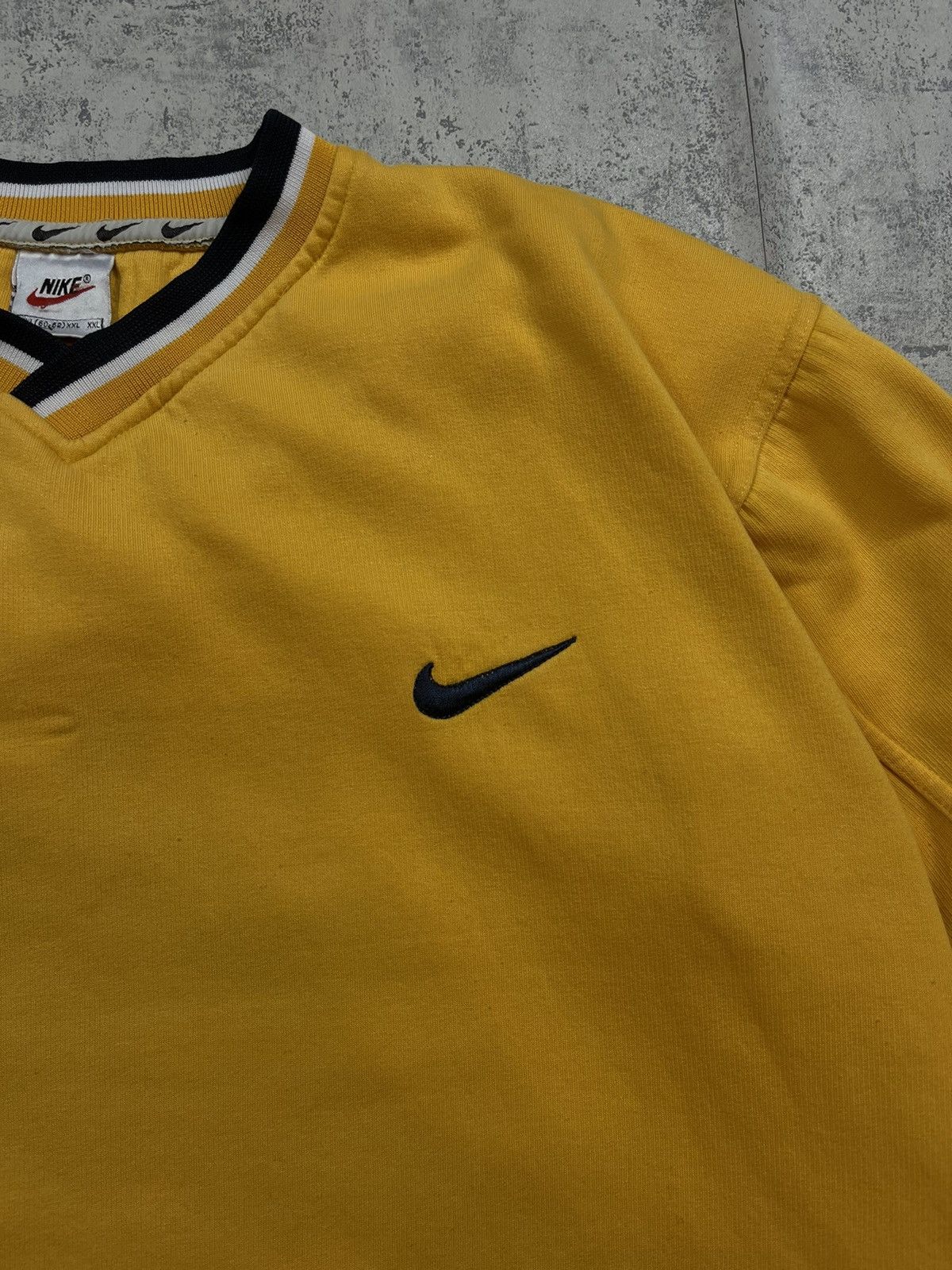 Nike × Vintage 90’s NIKE SWOOSH LOGO RETRO RARE V-NECK SWEATSHIRT Size US XXL / EU 58 / 5 - 2 Thumbnail