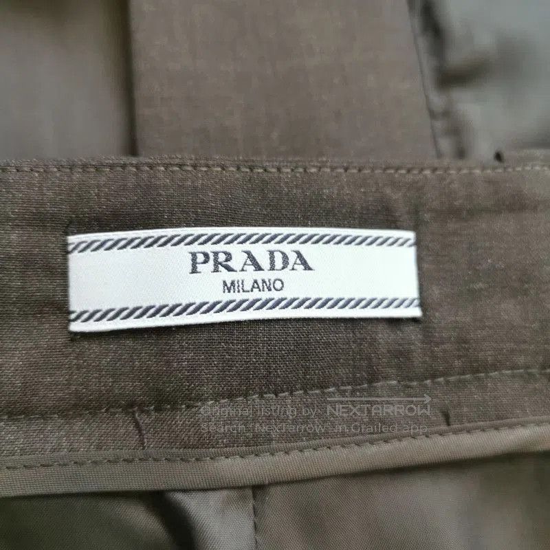 Prada Prada Black Wool Zip Midi Skirt. Size US 26 / EU 42 - 5 Thumbnail