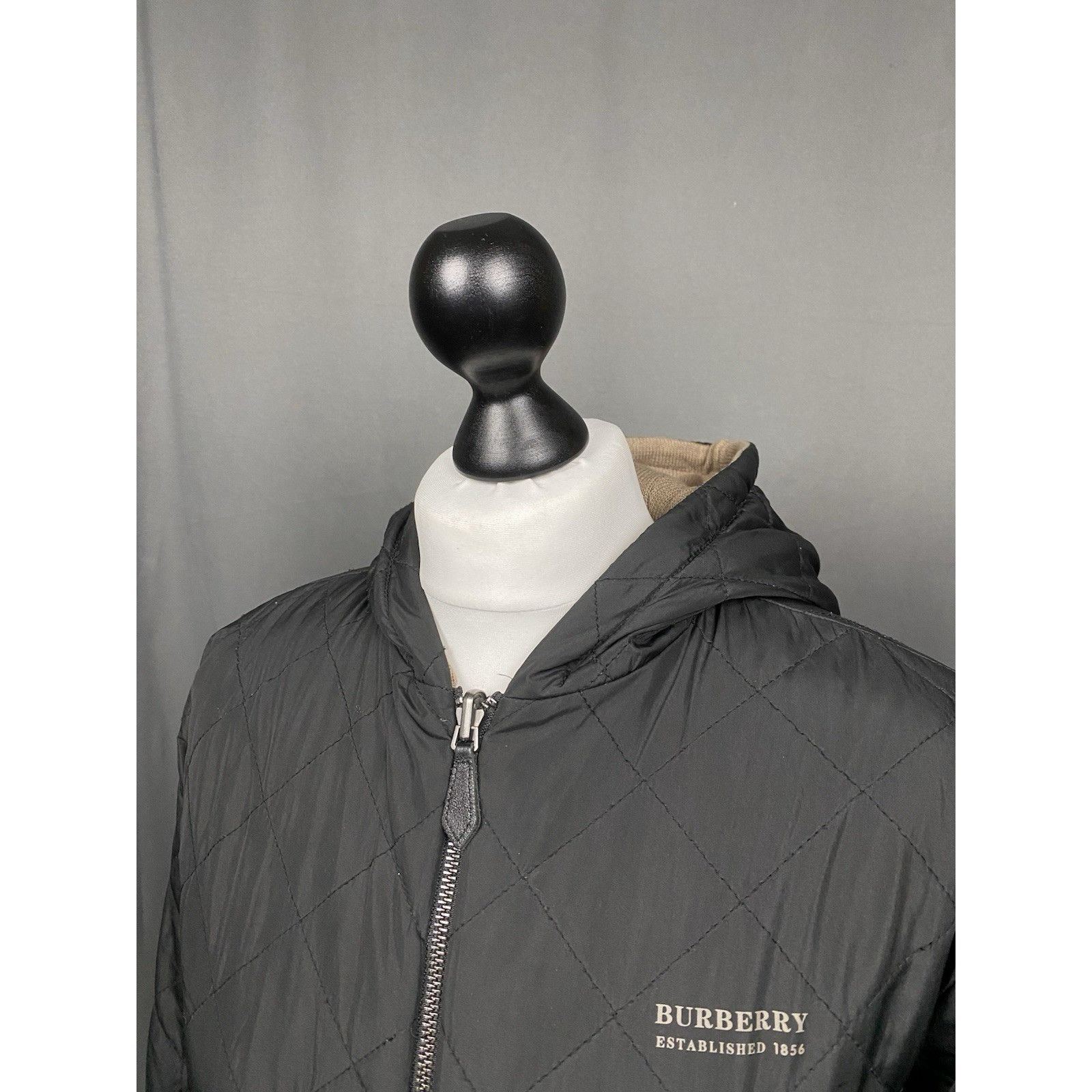 Burberry Burberry Women's Beige Black Quilted Reversible Jacket Size Size M / US 6-8 / IT 42-44 - 6 Thumbnail
