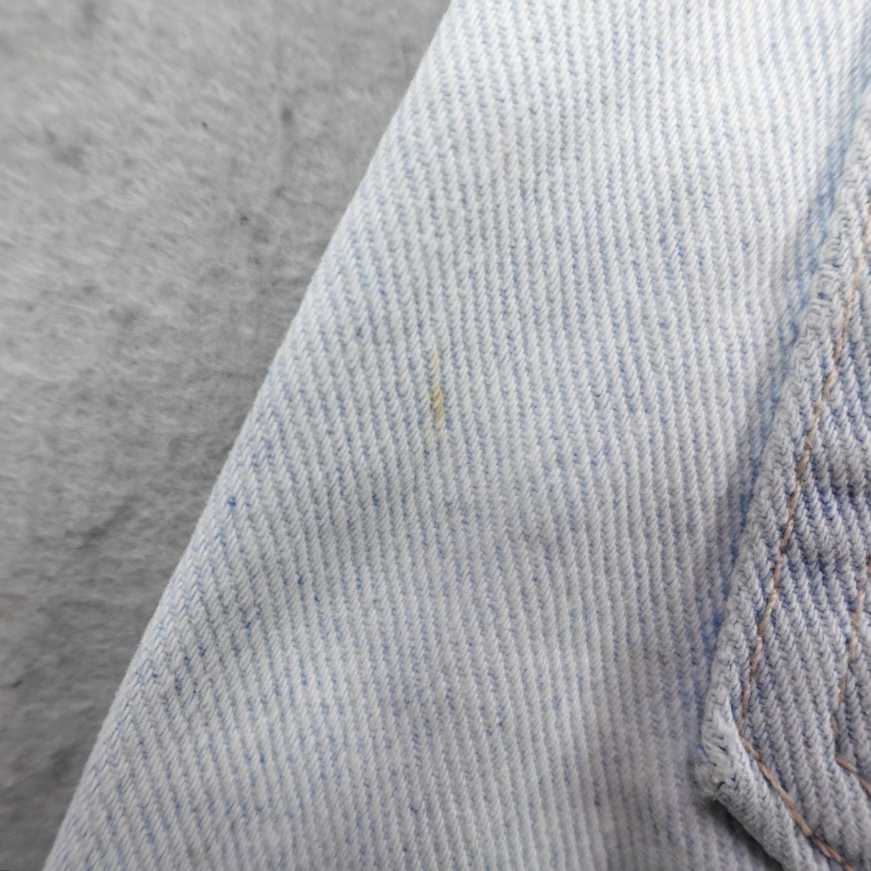 Levi's Vintage Levis Jeans Mens 36x34 Blue Denim 505 Straight Leg Light Wash Faded 90s Size US 36 / EU 52 - 7 Thumbnail
