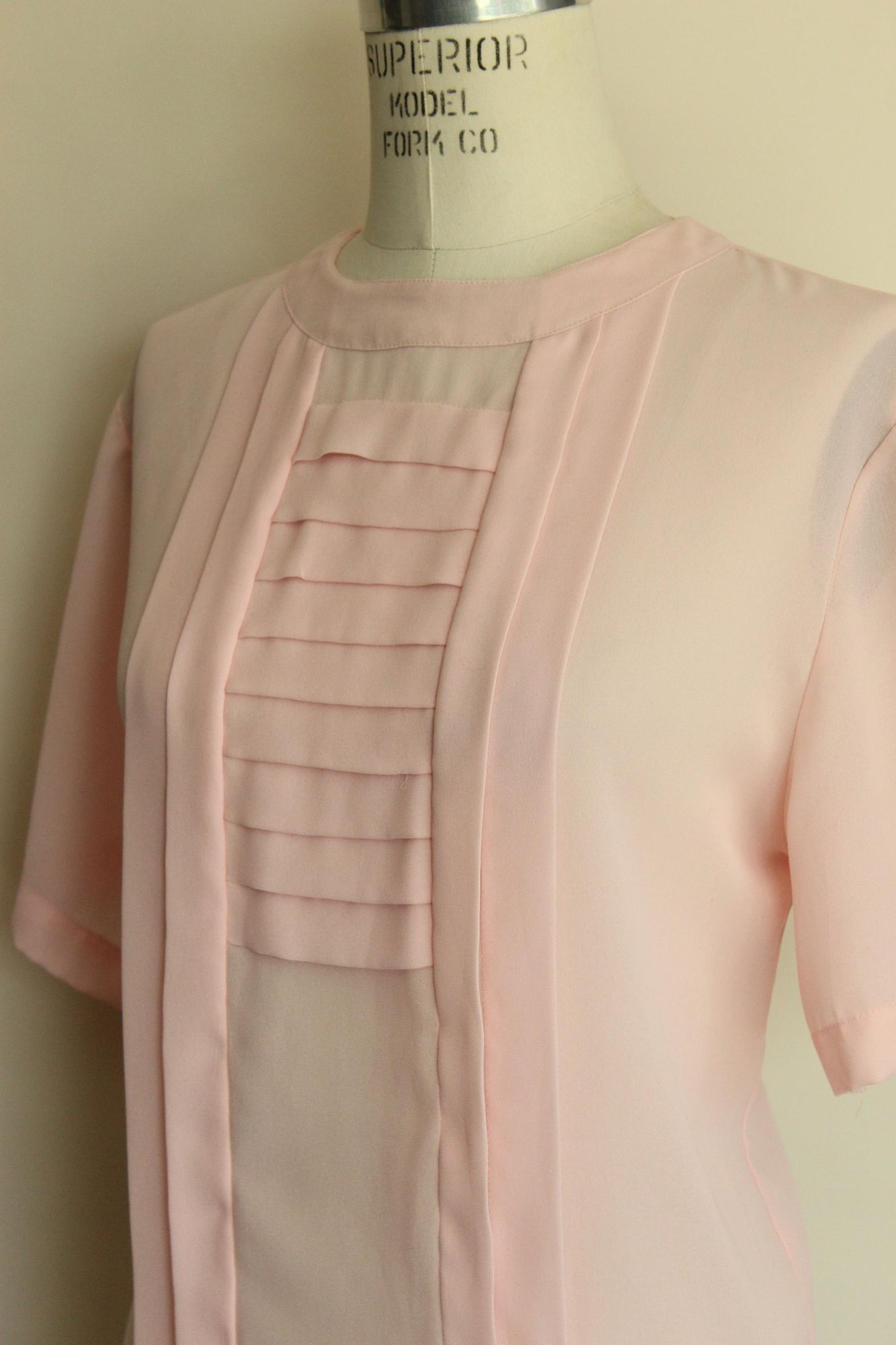 Vintage Vintage 1980s 1990s Blouse, Laura & Jayne Pink Pleated Shirt Size S / US 4 / IT 40 - 6 Thumbnail