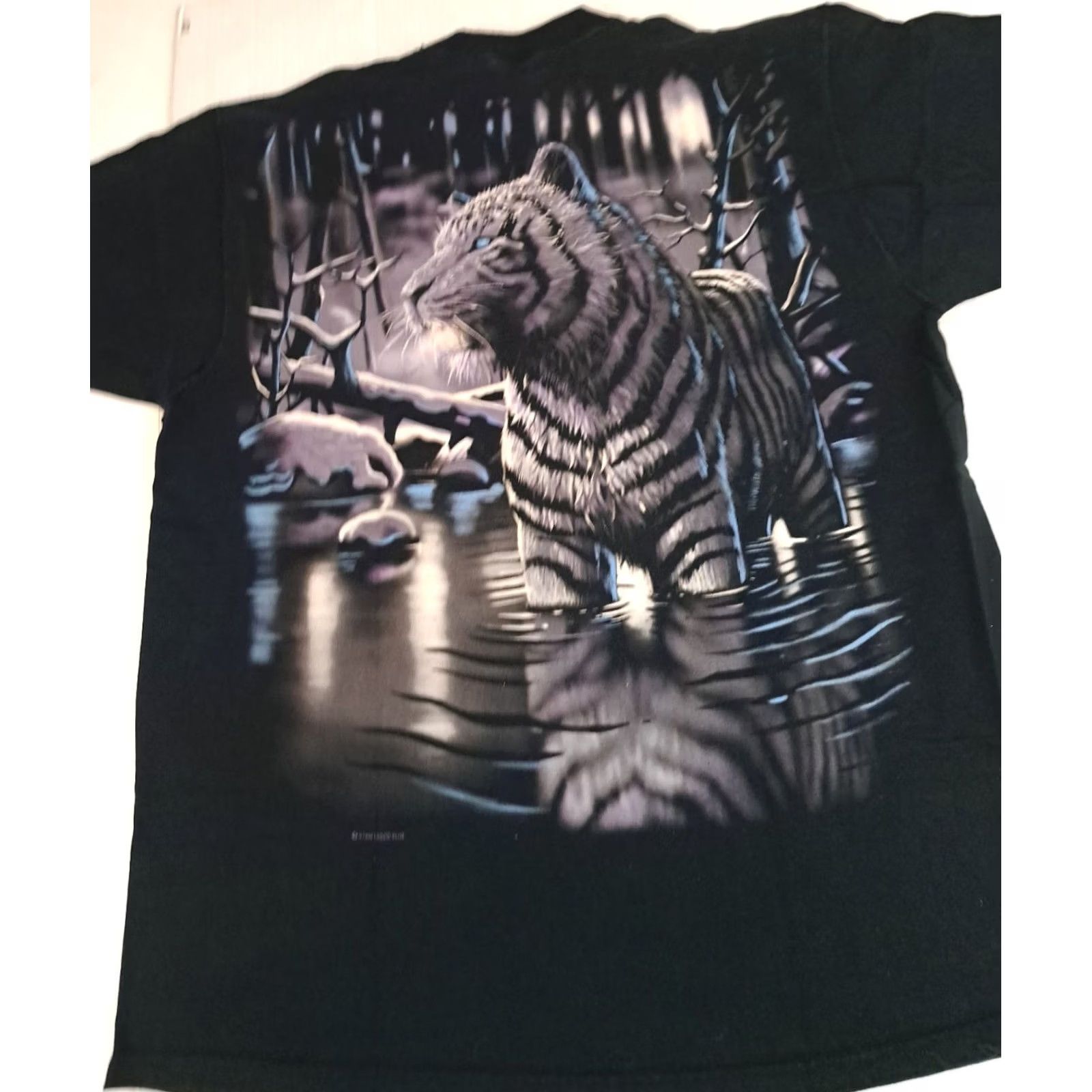 Liquid Blue VINTAGE Liquid Blue T-Shirt XL Front & Back Print Wildlife Tiger USA Made Black Cotton Crew Neck Short Sleeve Double-Sided Unisex Adults 1990s Size US XL / EU 56 / 4 - 7 Thumbnail