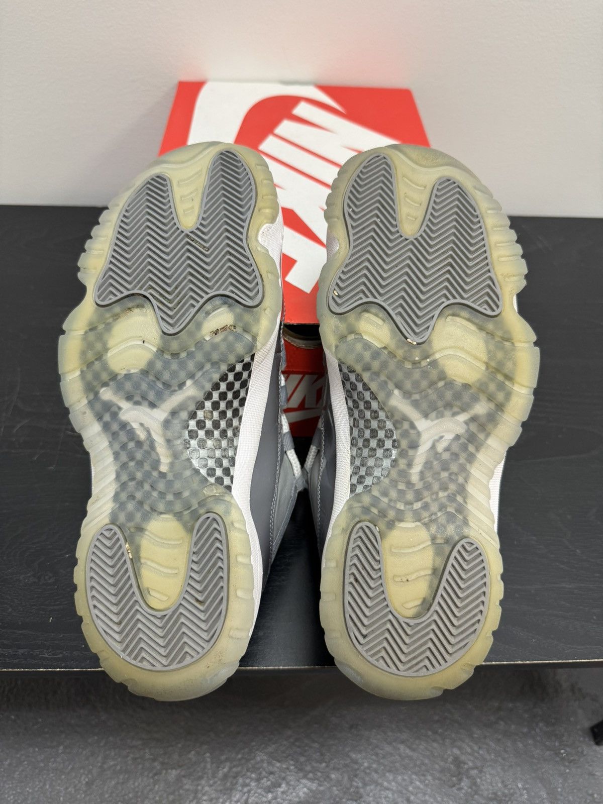 Jordan Brand Jordan 11 cool grey low Size US 9 / EU 42 - 5 Thumbnail