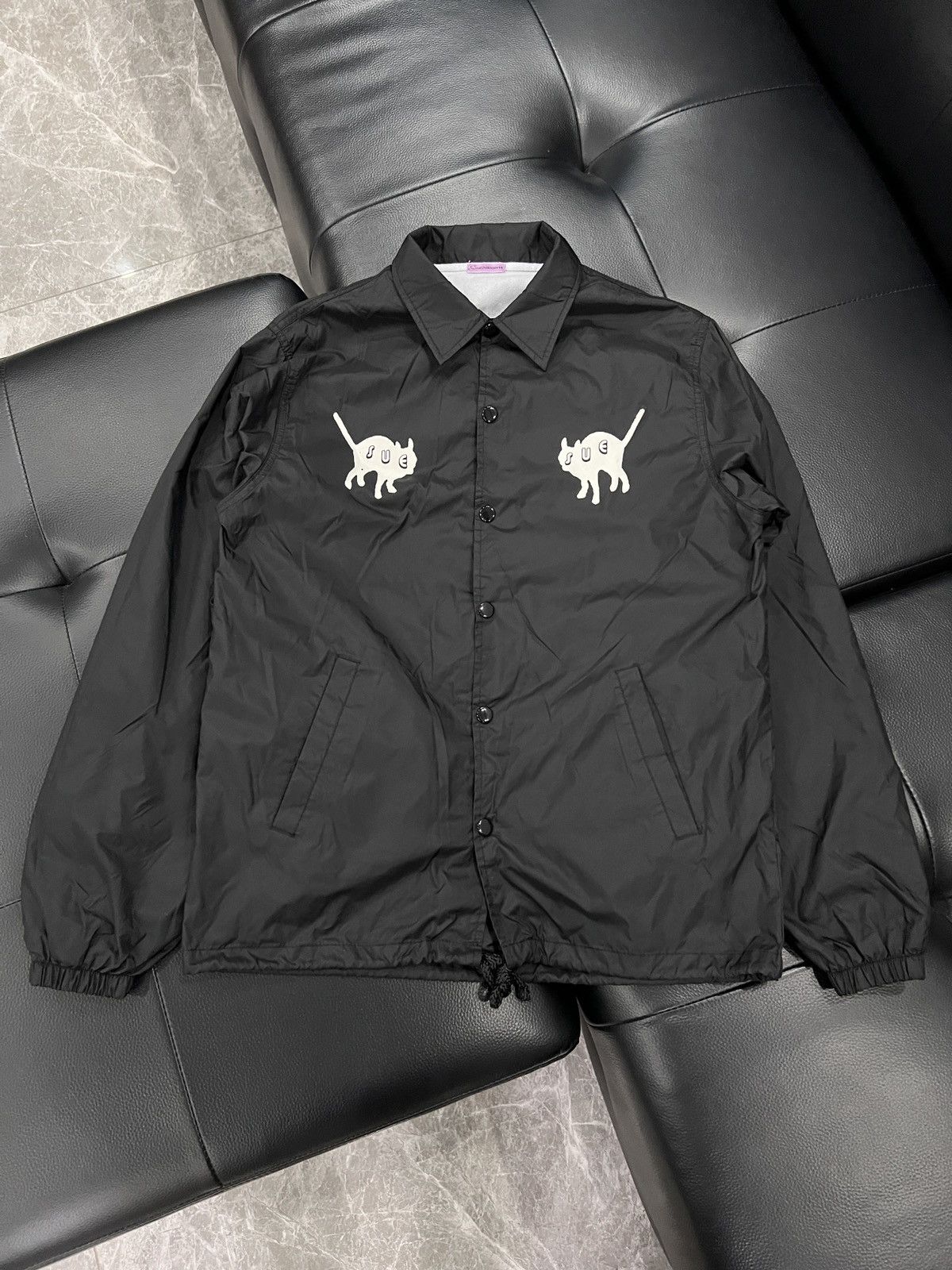 Undercover Sue Undercover Cat Graphic Coach Jacket Size US S / EU 44-46 / 1 - 1 Thumbnail