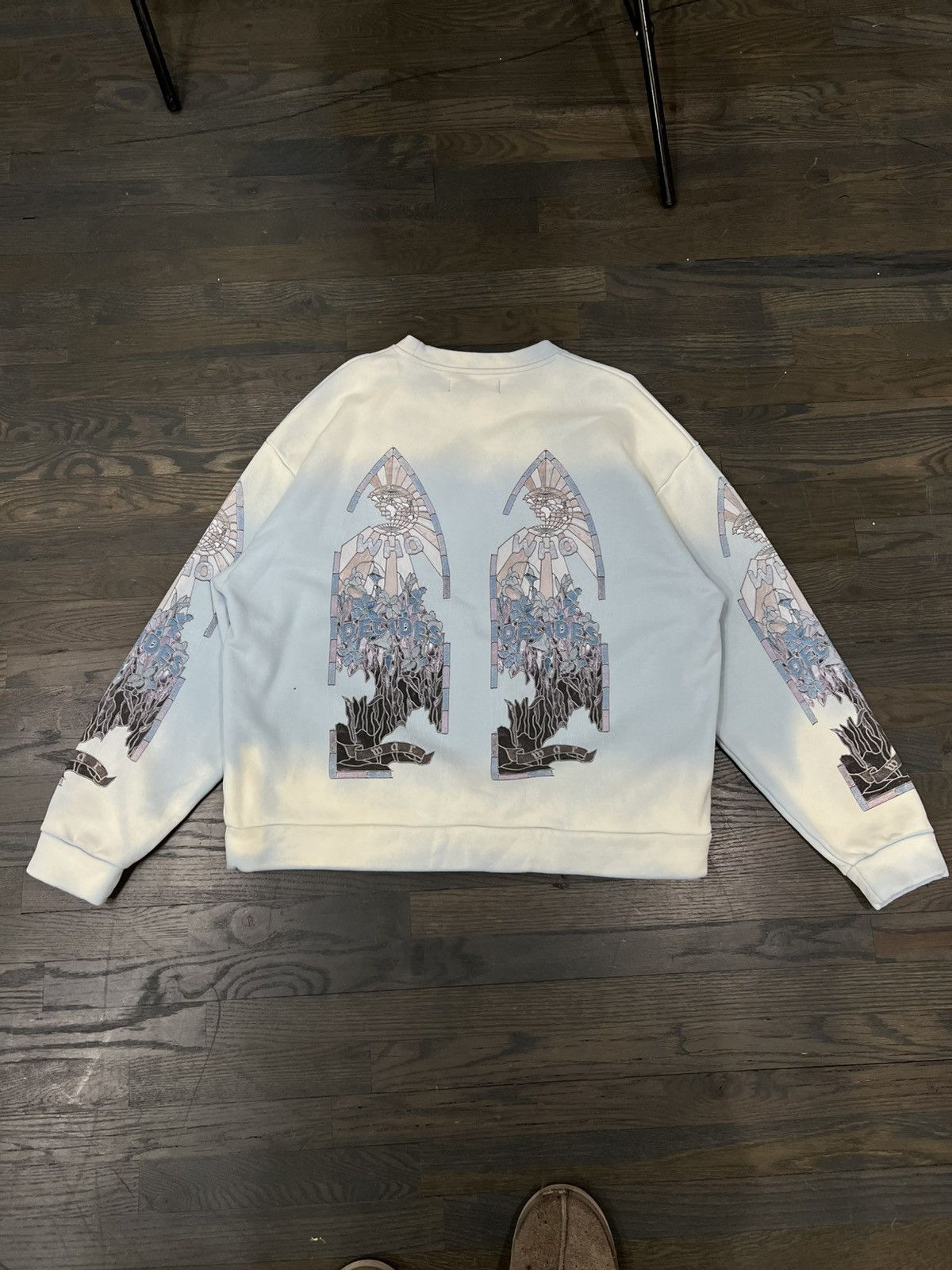 Who Decides War New disintegrated stained glass window crewneck Size US M / EU 48-50 / 2 - 5 Thumbnail