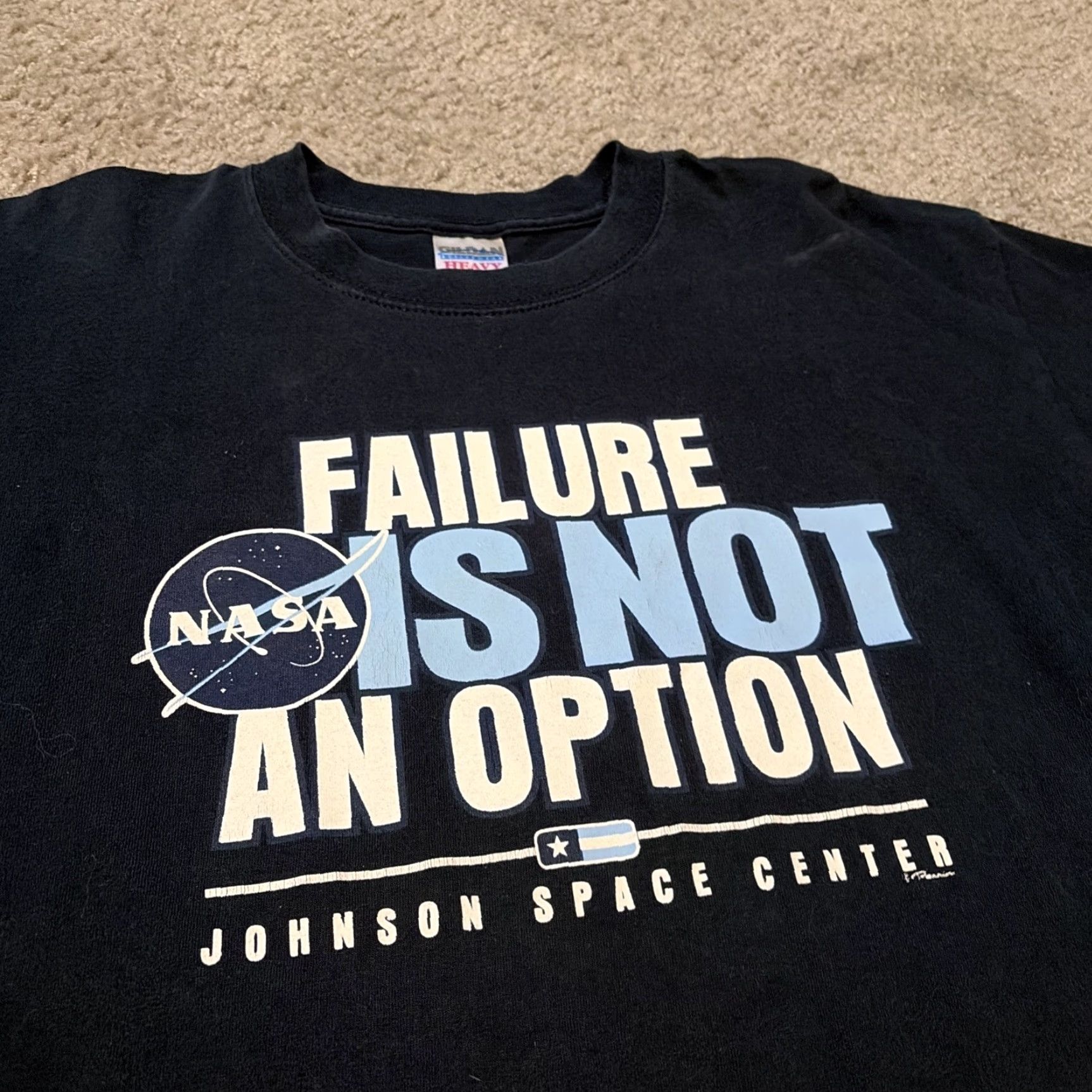 Gildan VINTAGE NASA Failure Is Not An Option Johnson Space Center T-Shirt Large Mens Black 90s Gildan Regular L Size US L / EU 52-54 / 3 - 3 Thumbnail