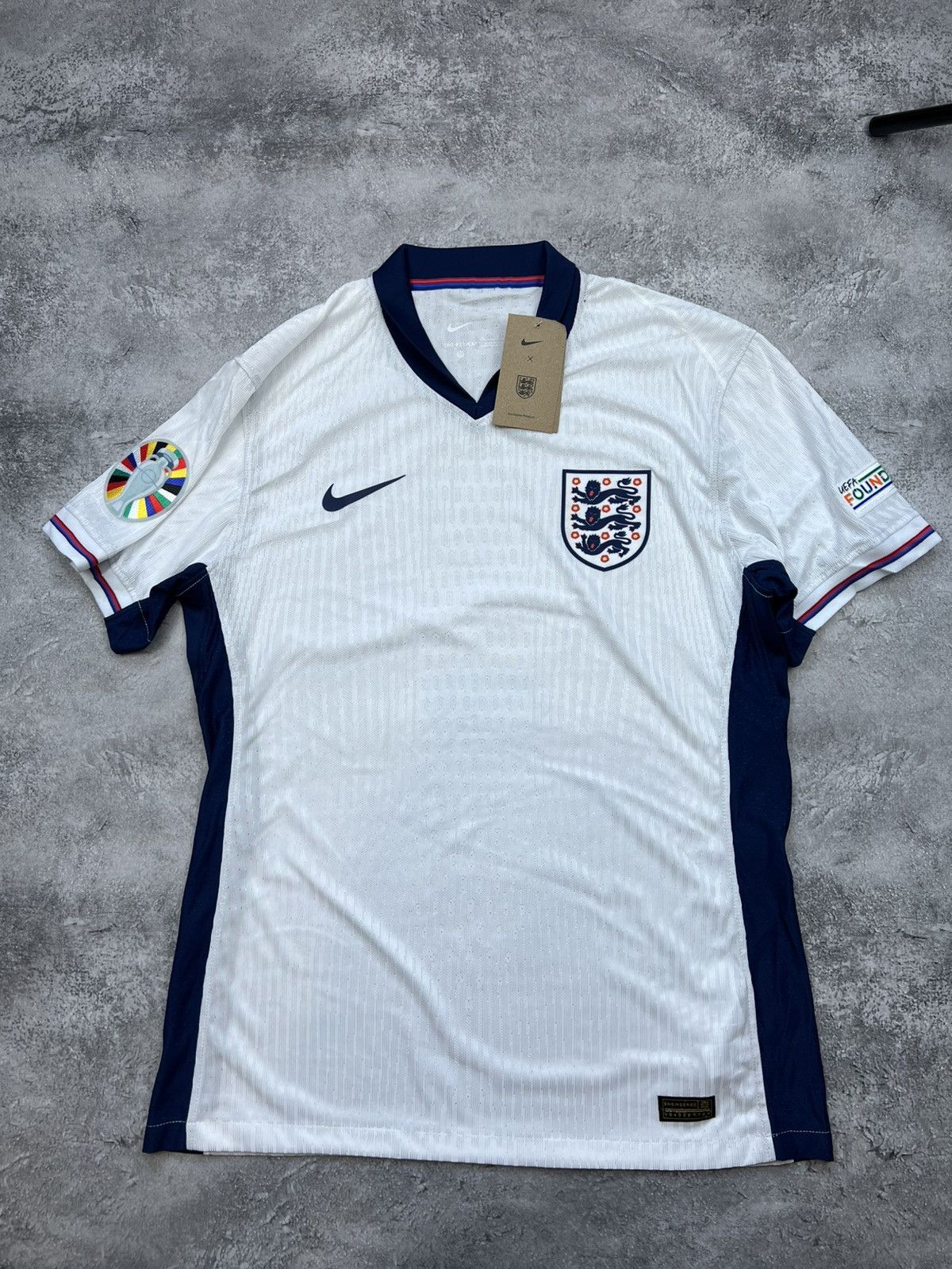 Nike NWT Nike Engalnd 2024 Home Kit Soccer Jersey Football Shirt Size US XL / EU 56 / 4 - 1 Thumbnail