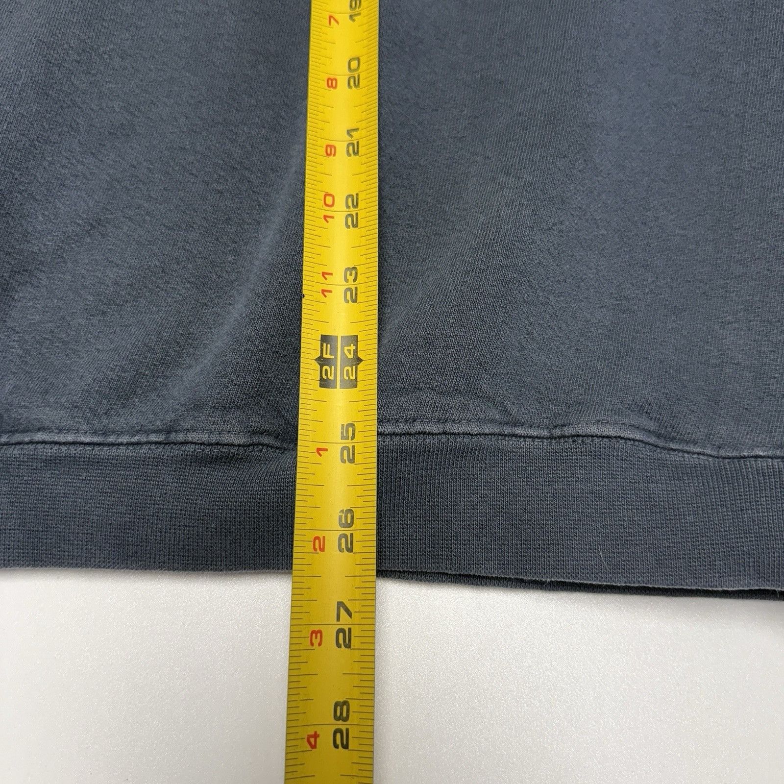 Vintage Vintage 90s Iowa Sweatshirt Mens Large Faded Blue Crew Neck Size US L / EU 52-54 / 3 - 17 Thumbnail