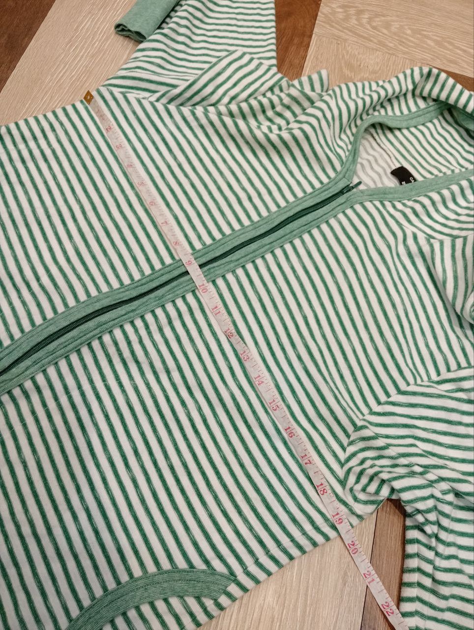 CABANE de ZUCCa ISSEY MIYAKE CABANE DE ZUCCA VINTAGE STRIPES HOODIE - SIZE M Size US M / EU 48-50 / 2 - 7 Thumbnail