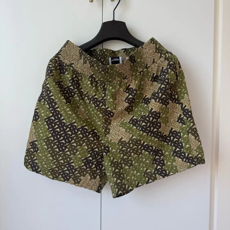 Burberry Burberry Green Cotton Print Summer Shorts Size 23" - 1 Thumbnail