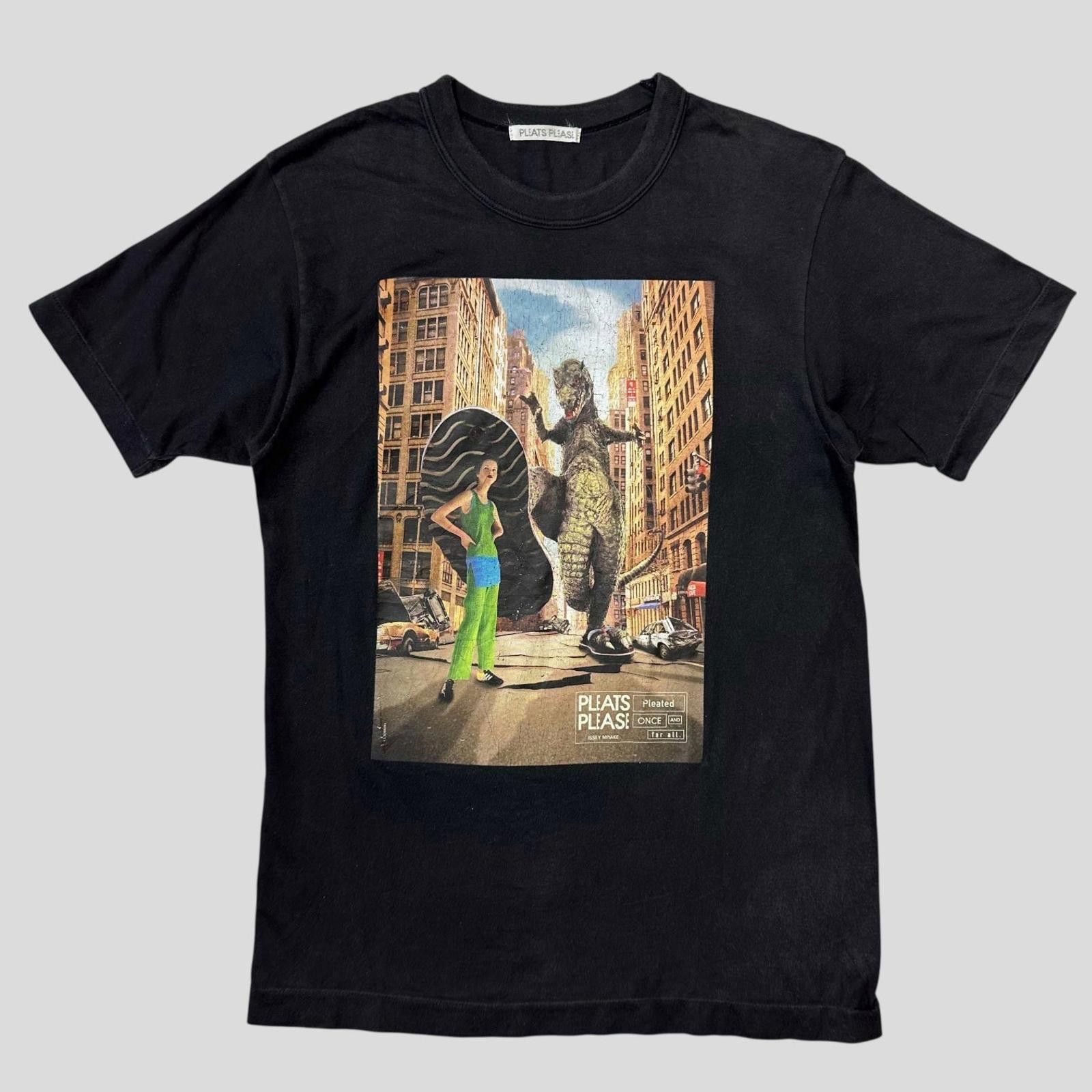 Issey Miyake Issey Miyake Godzilla Pleats Please Poster Graphic T-shirt S Size S / US 4 / IT 40 - 1 Thumbnail