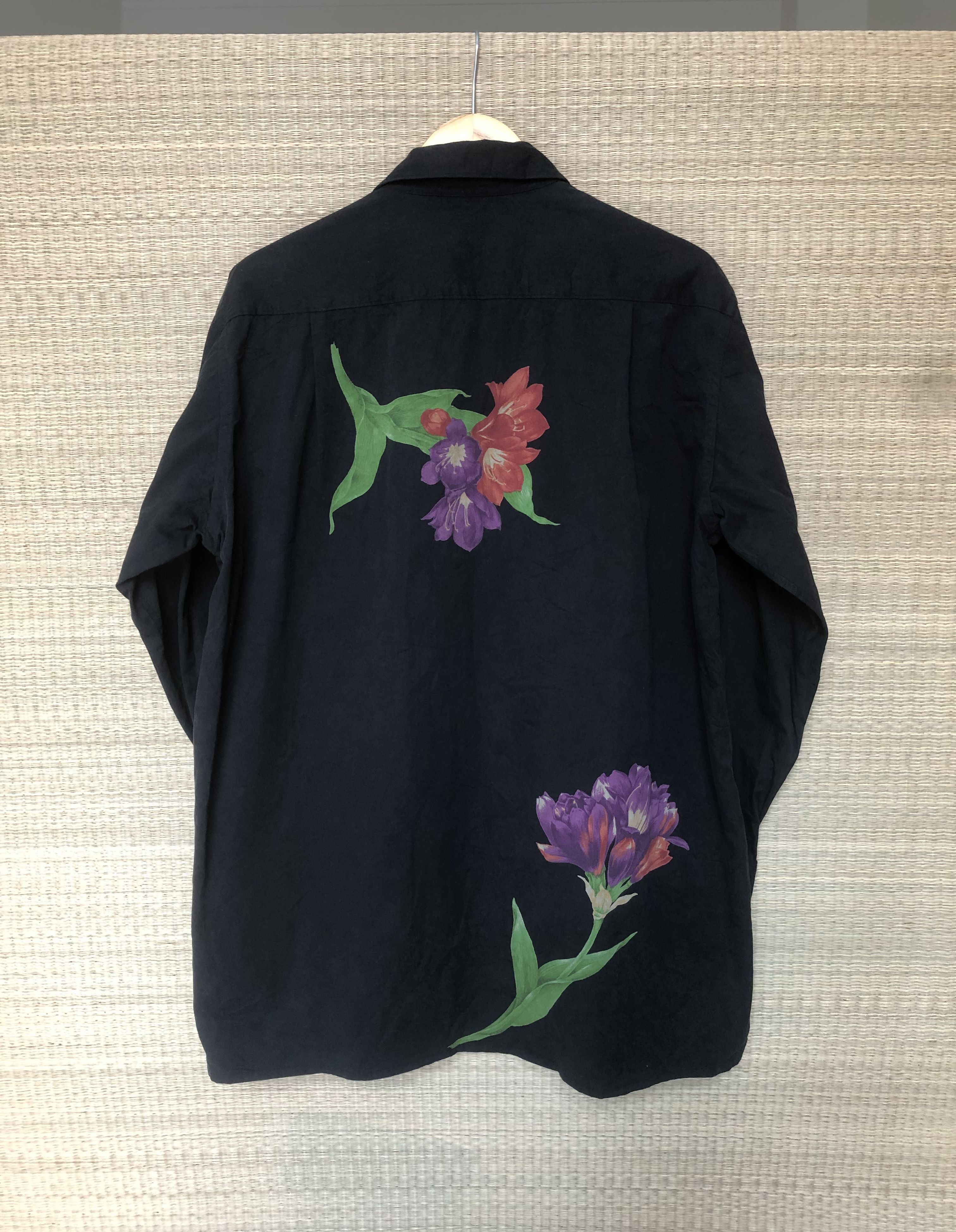 flowers graphic shirt