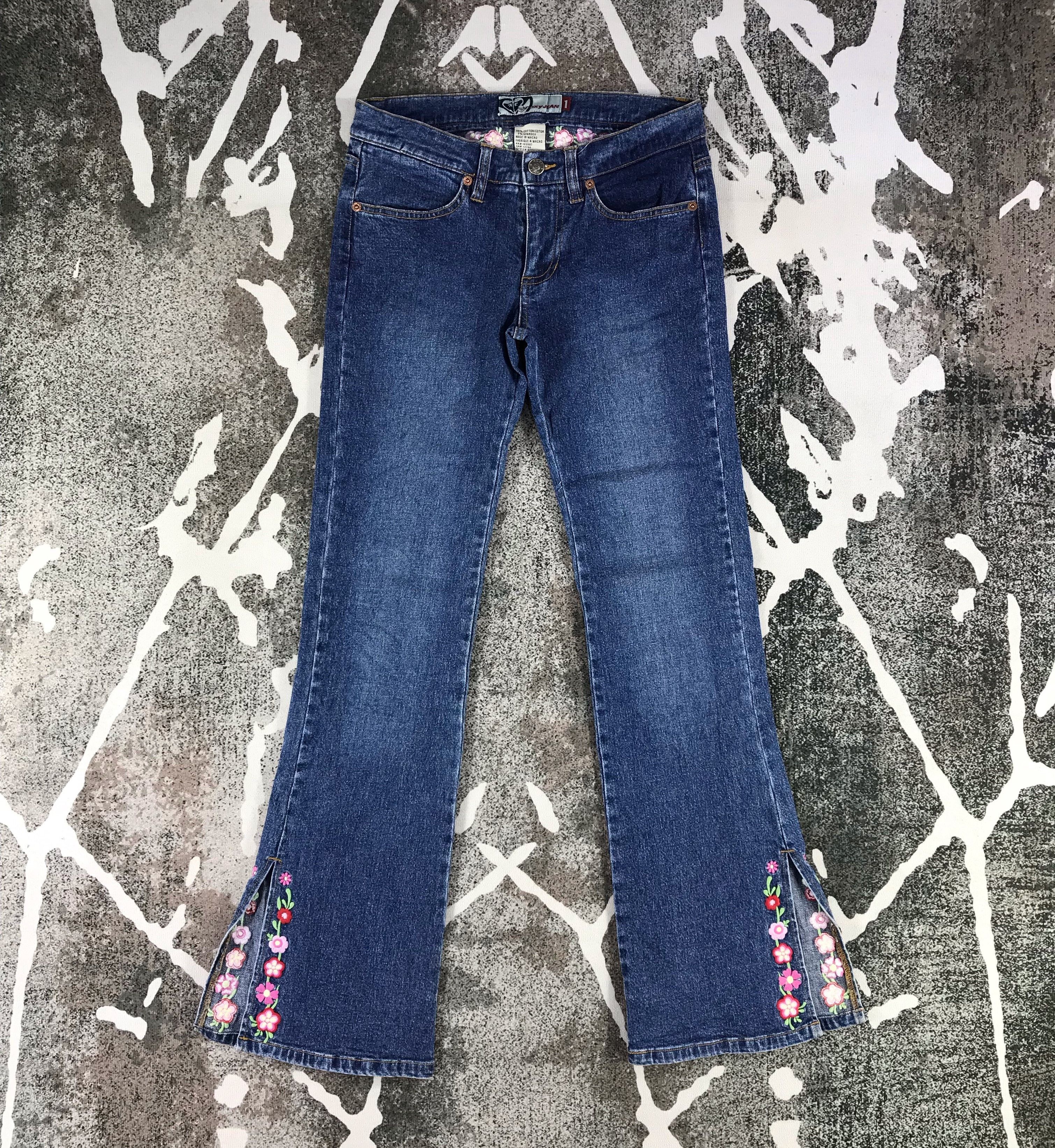 Quiksilver Roxy Jeans Blue Flare Denim KJ1356 Size 29" - 1 Thumbnail