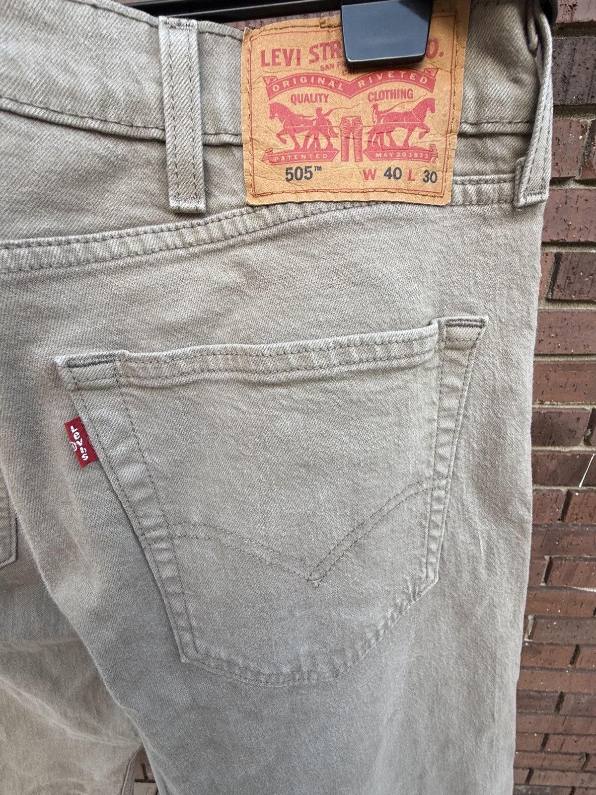 Levi's Levis 505 Jeans Mens 40 X 30 Khaki Straight Leg Tan Denim Size US 40 / EU 56 - 4 Thumbnail