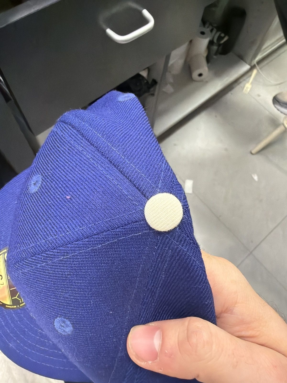 Essentials × New Era Essentials fear of god x new era fitted hat royal blue 6 7/8 Size ONE SIZE - 5 Thumbnail