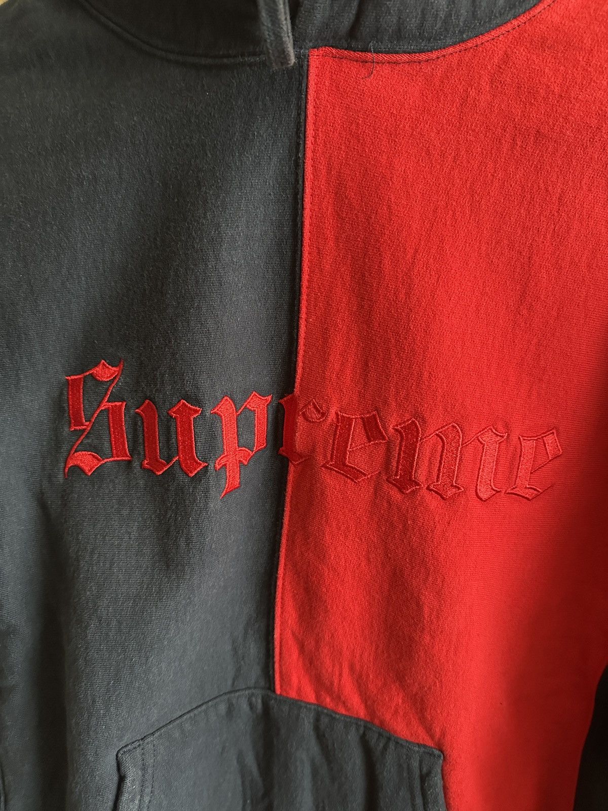 Supreme Supreme Split Old English Hooded Sweatshirt Size US S / EU 44-46 / 1 - 2 Thumbnail