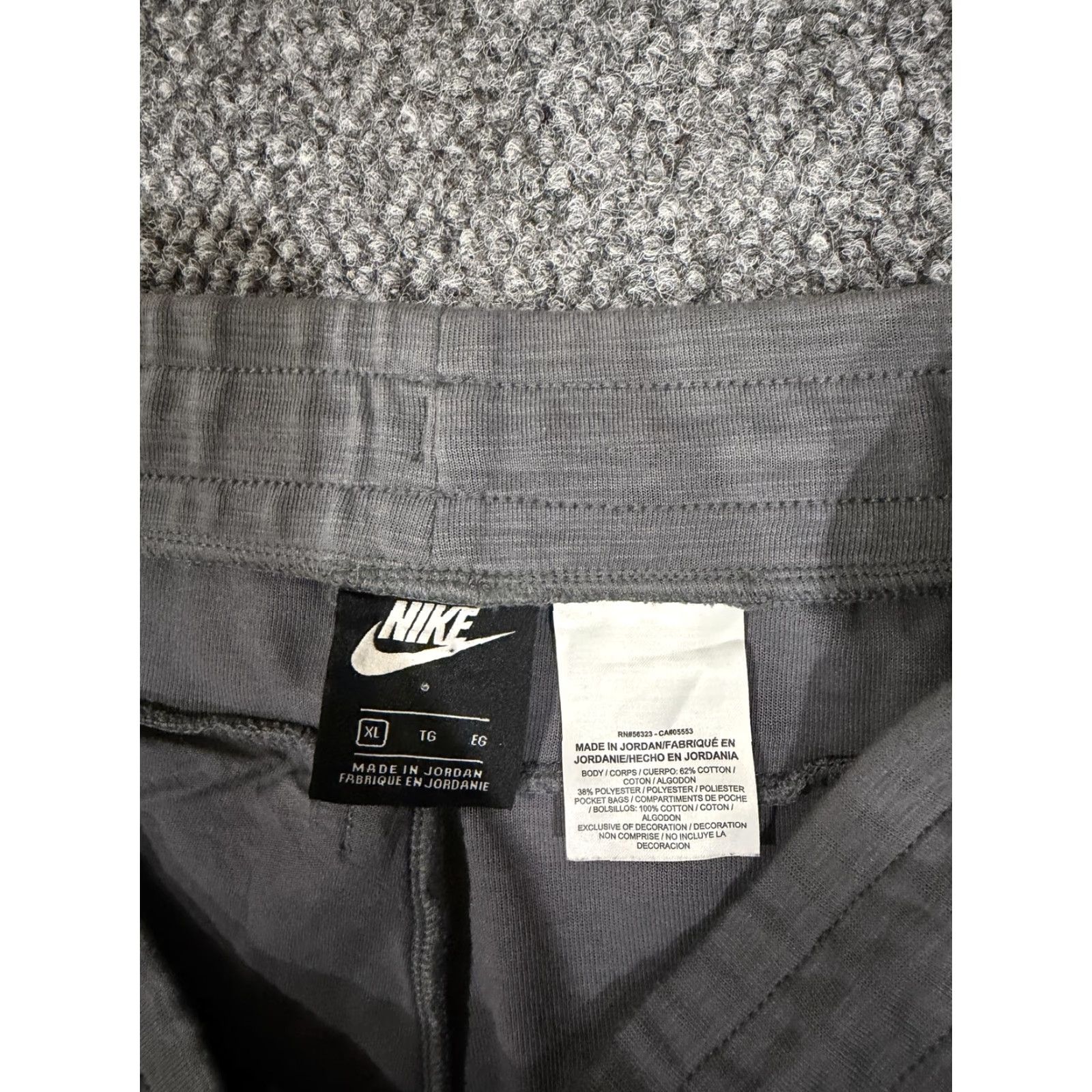 Nike Nike Pants Mens XL Gray Knit Joggers Slim Tapered Zip Pocket Athletic Pants Size US 36 / EU 52 - 5 Thumbnail