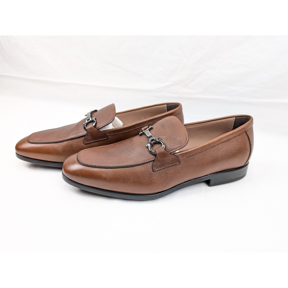 Salvatore Ferragamo o1rshd1 Radica Pebble Calf Loafers in Brown Size US 11 / EU 44 - 17 Thumbnail