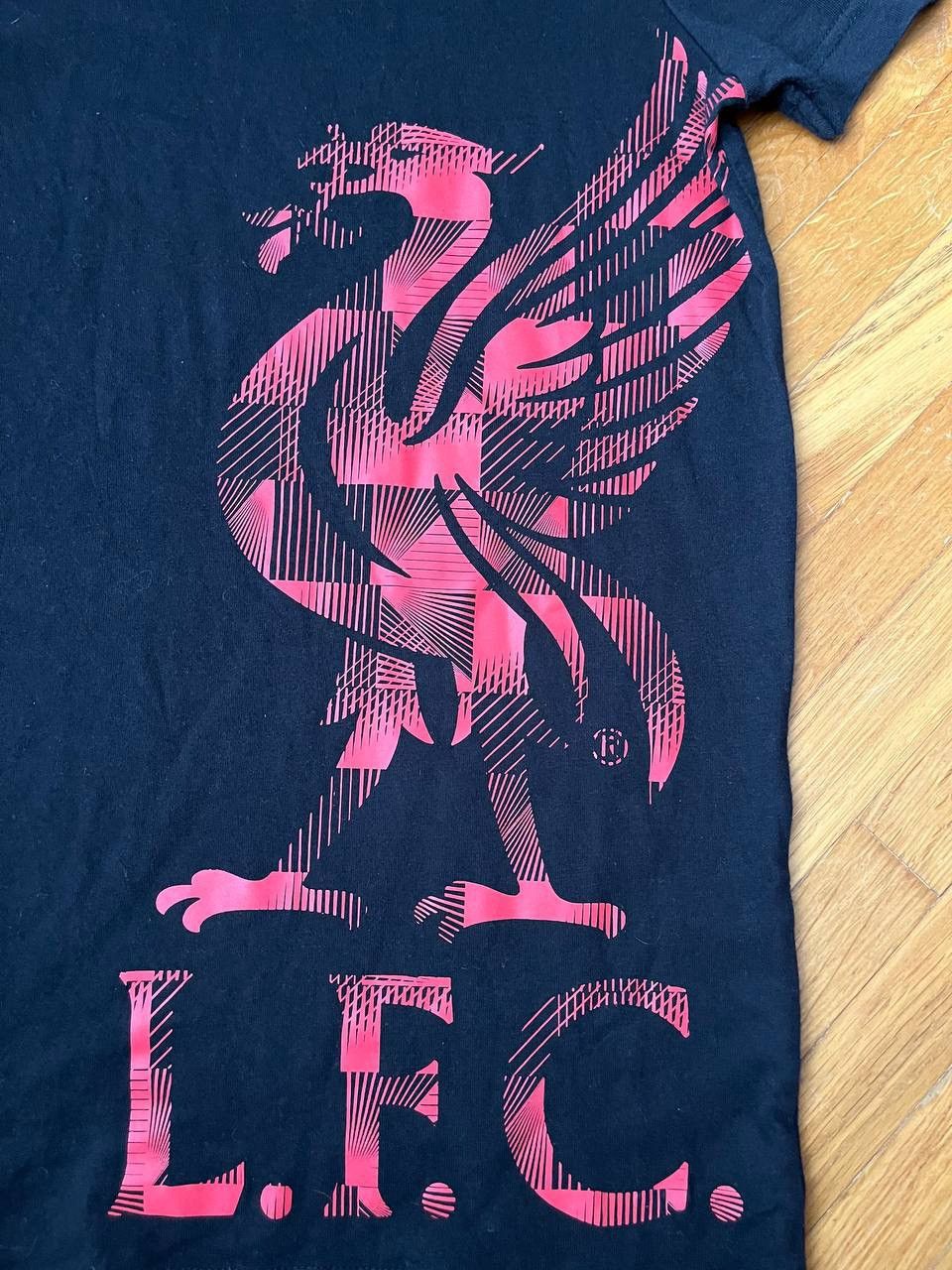 Other Liverpool FC soccer jersey big logo tee Size US S / EU 44-46 / 1 - 3 Thumbnail