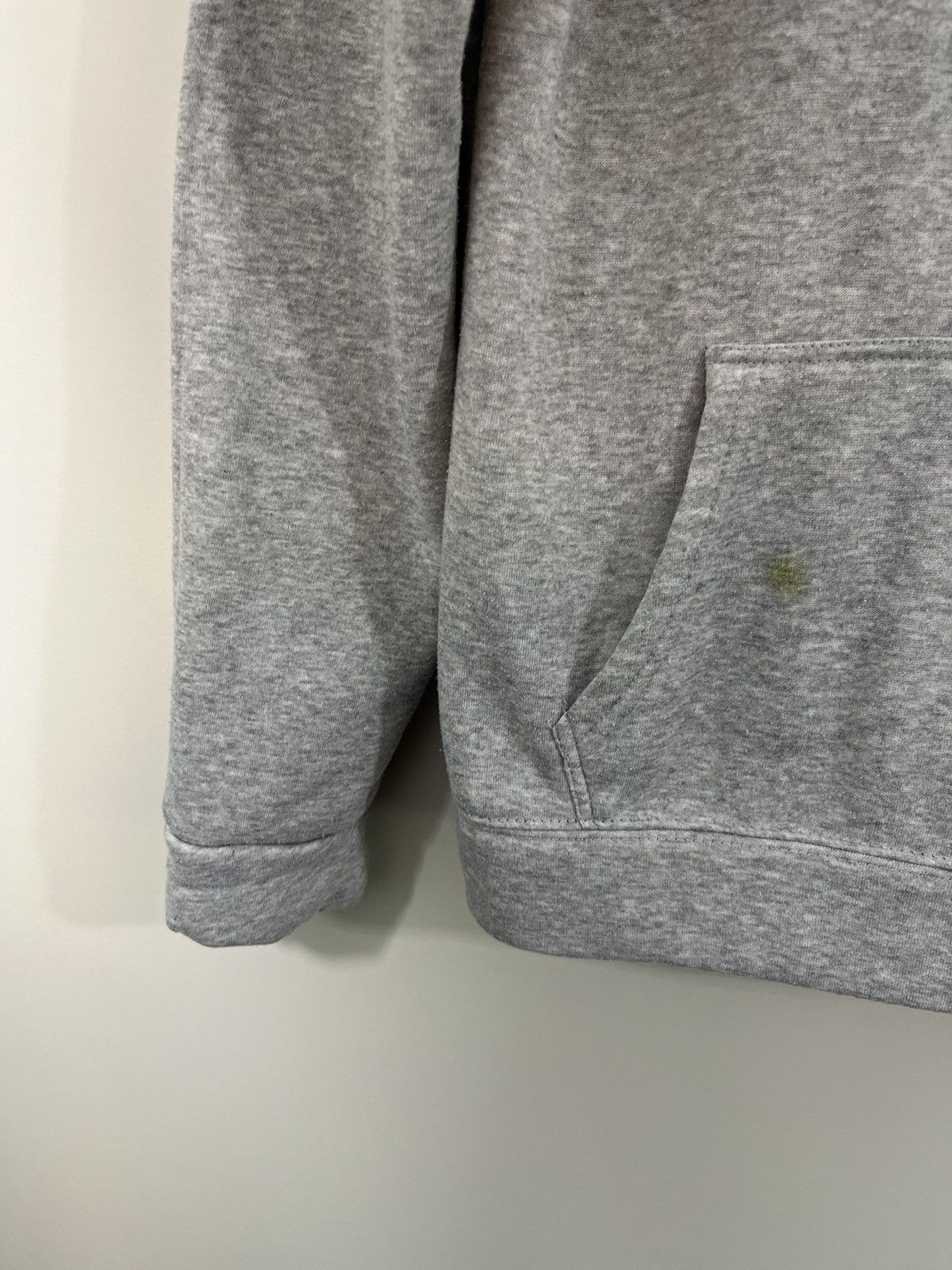Vintage VOGUE Distressed Gray Hoodie Size US L / EU 52-54 / 3 - 6 Thumbnail