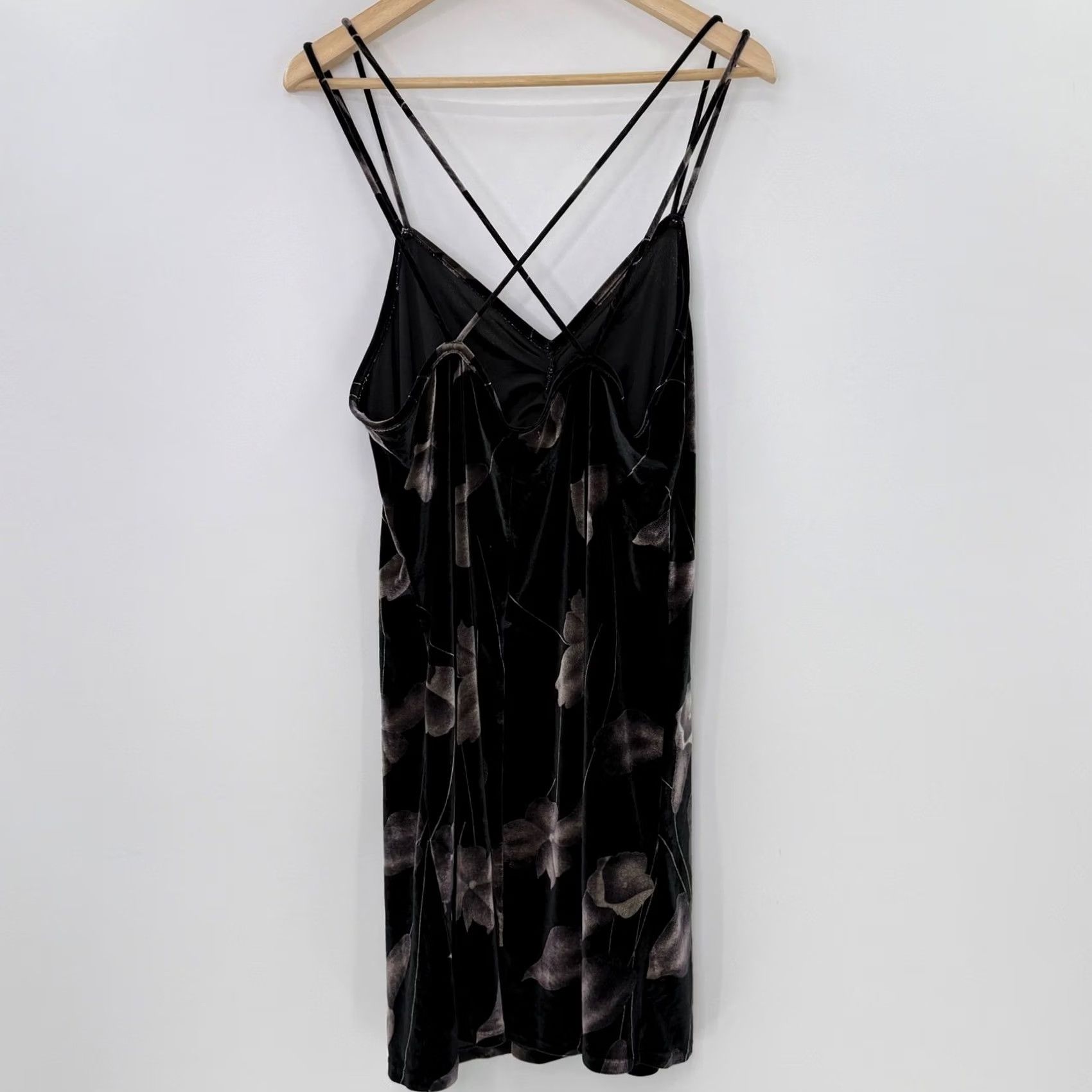 Avenue Avenue Dress Womens 14/16 Black Women Plus Size Velvet Floral Print Cami Slip Goth Size XL / US 12-14 / IT 48-50 - 2 Thumbnail