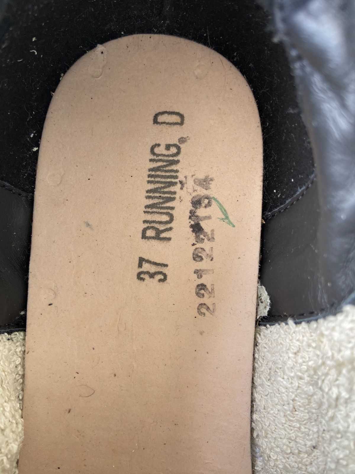 Golden Goose Golden Goose Size US 7 / IT 37 - 16 Thumbnail