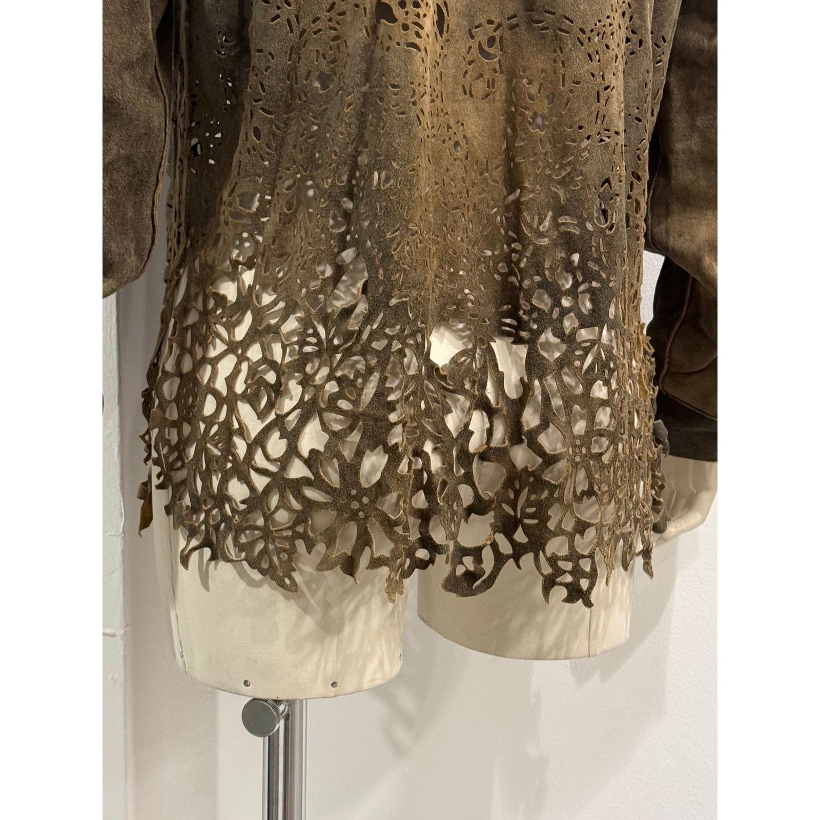 Roberto Cavalli 2000s Roberto Cavalli laser-cut distressed leather shirt Size US S / EU 44-46 / 1 - 6 Thumbnail