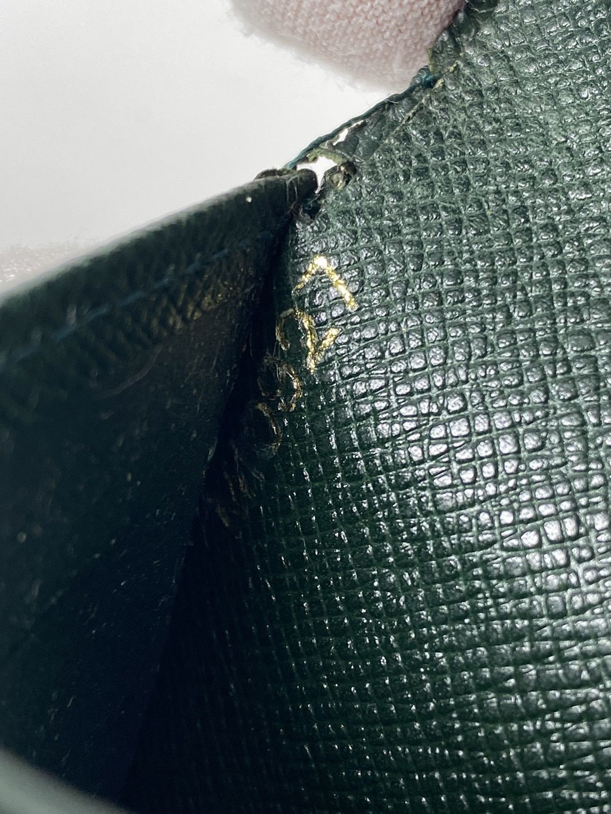 Louis Vuitton Louis Vuitton Taiga Bifold Wallet Size ONE SIZE - 5 Thumbnail