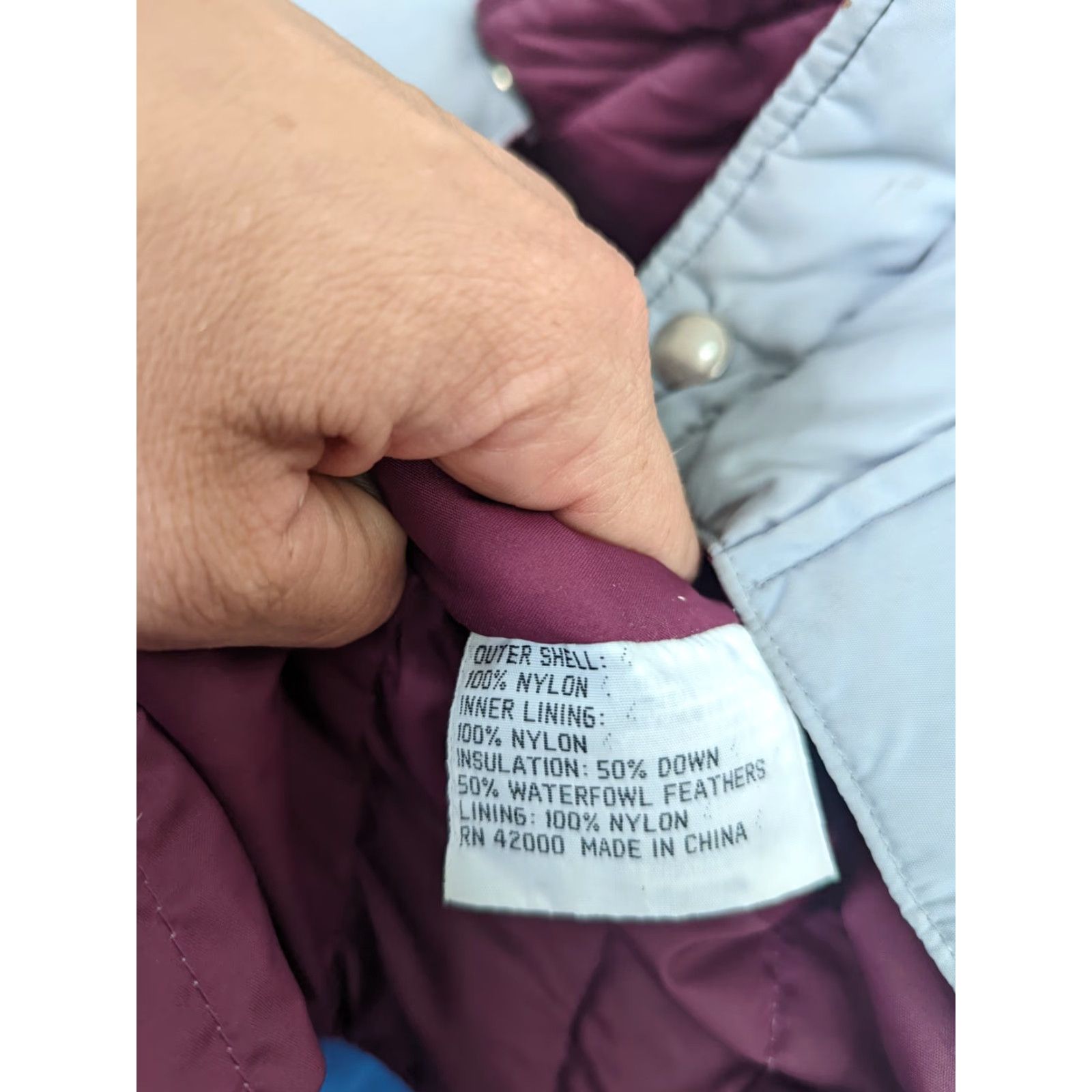 YOKE VINTAGE Goose Down Yoke Stripe Puffer Vest Jacket Coat Men L Gray 70s 80s Ski Travel Casual Workwear Zipped Pockets Full Zip Snaps Logo Yokes Size US L / EU 52-54 / 3 - 6 Thumbnail