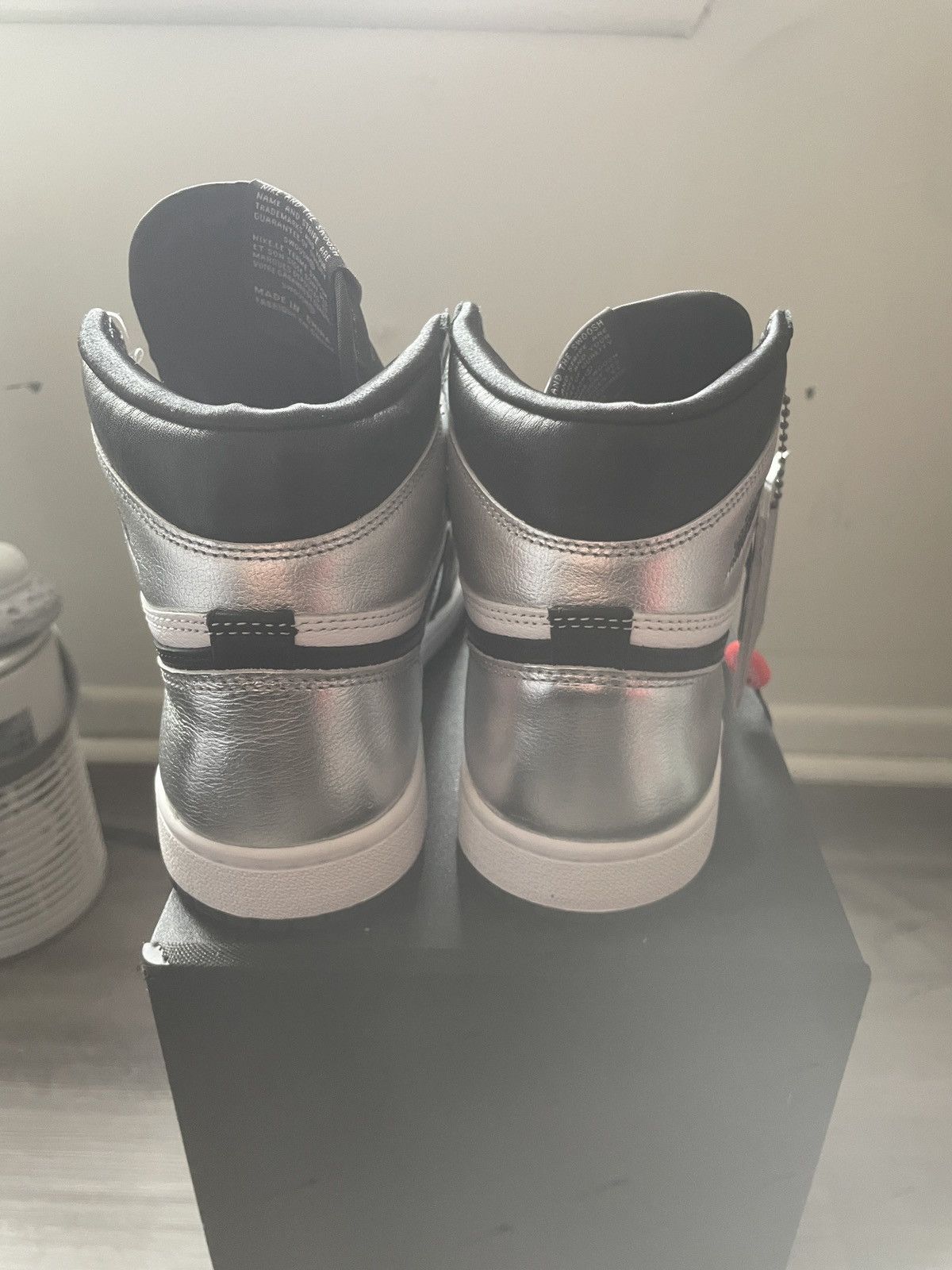 Jordan Brand × Nike SILVER TOE JORDAN 1 Size US 6.5 / IT 36.5 - 6 Thumbnail