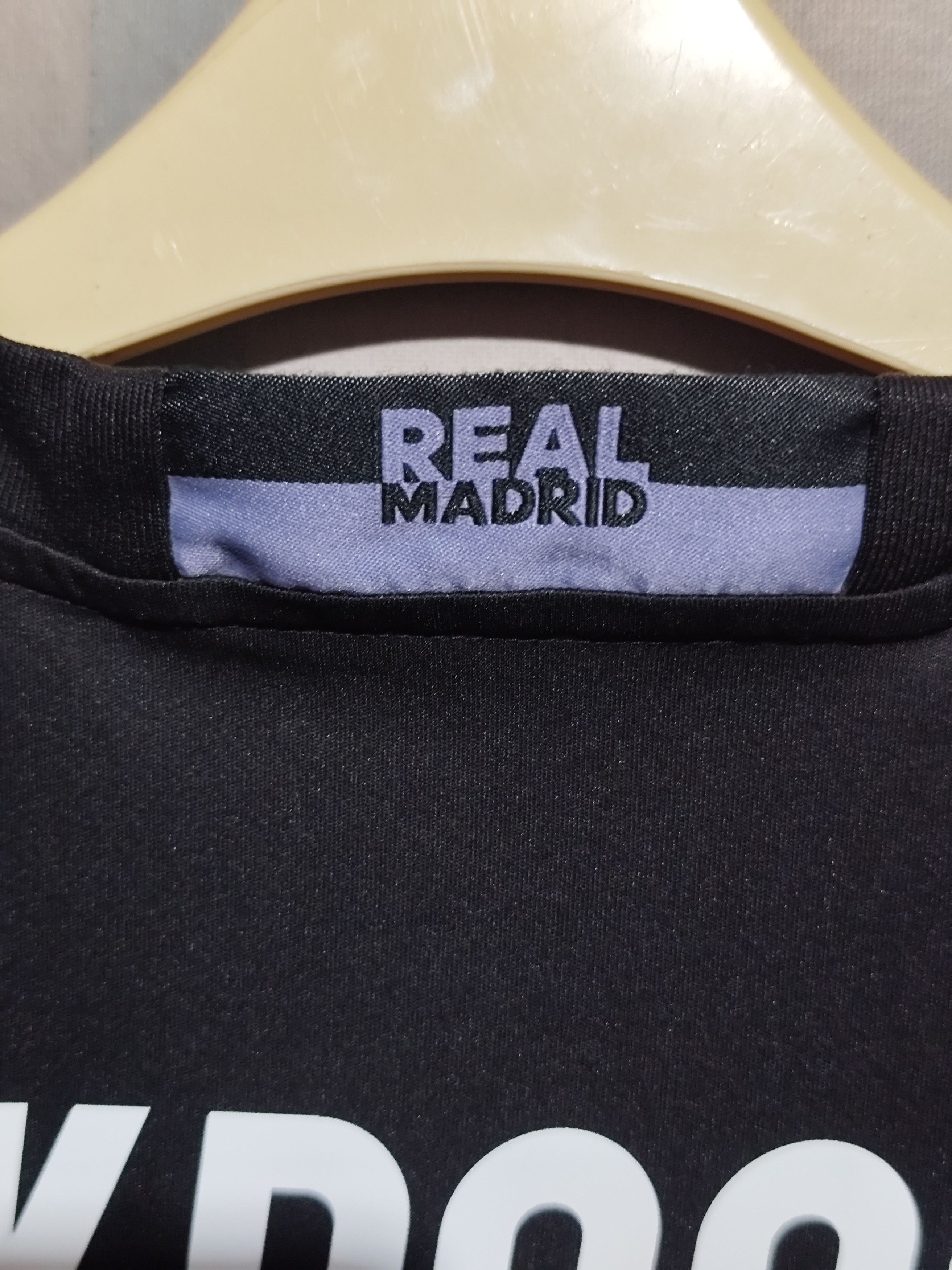Adidas Adidas x 2016/17 Real Madrid #8 Kroos Third Jersey Size US M / EU 48-50 / 2 - 21 Thumbnail