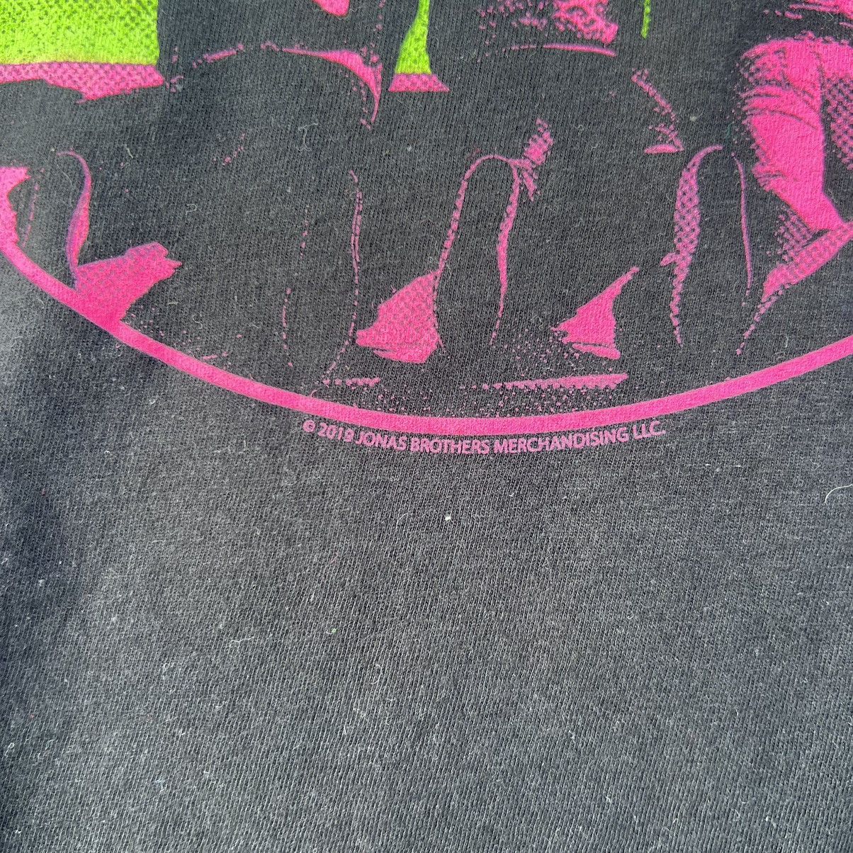 Band Tees JONAS BROTHERS “HAPPINESS BEGINS” TOUR TEE Size US M / EU 48-50 / 2 - 4 Thumbnail