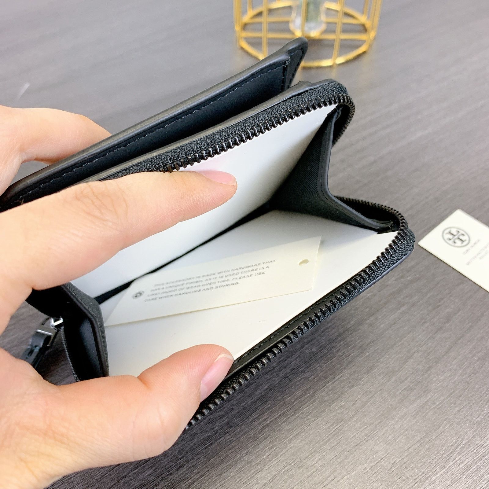 Tory Burch Tory Burch 149653 BRITTEN Matte Black PU BiFold Fold Wallet Size ONE SIZE - 5 Thumbnail