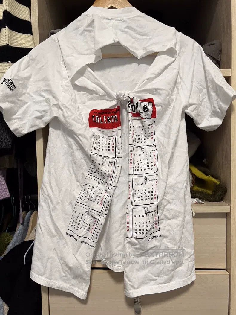 Vetements Vetements Backless Calendar T-Shirt Size US S / EU 44-46 / 1 - 8 Thumbnail