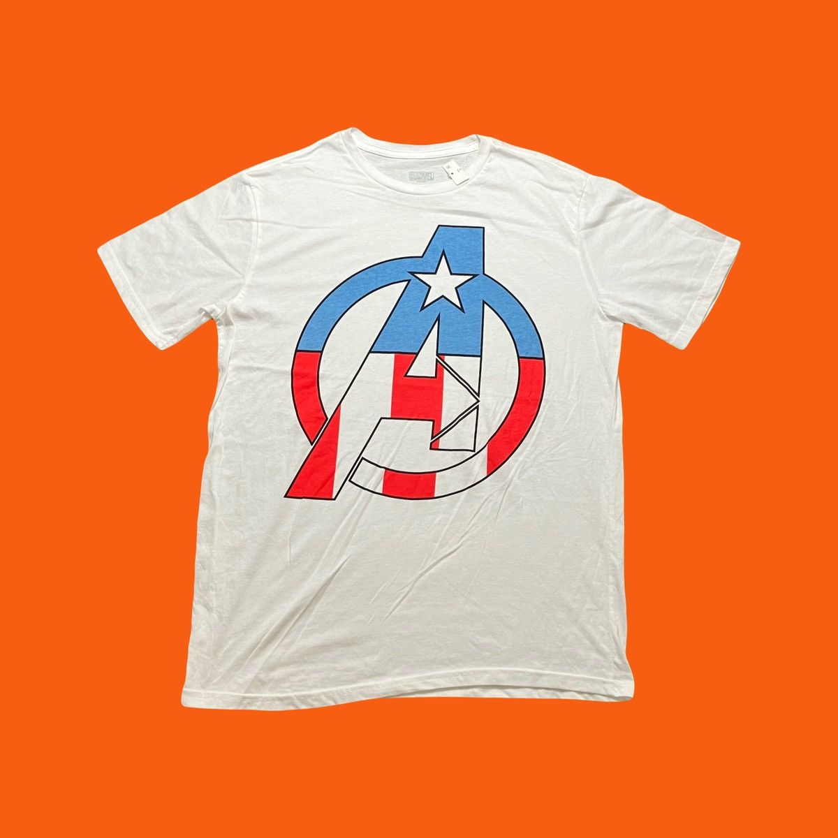 Marvel Comics Marvel Comics The Avengers Captain America T Shirt NWT Size US M / EU 48-50 / 2 - 1 Thumbnail