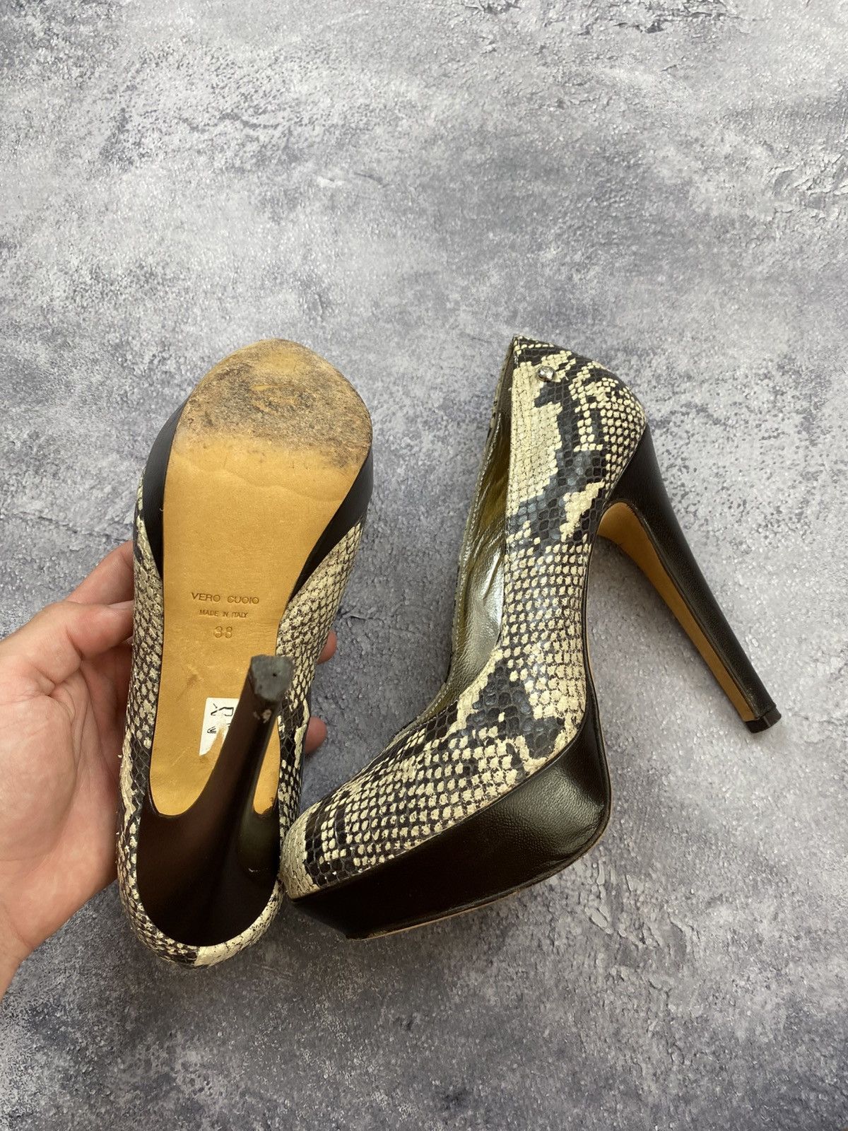 Just Cavalli Vintage Just Cavalli Heels Snake Print Shoes Made in Italy Size US 8 / IT 38 - 15 Thumbnail