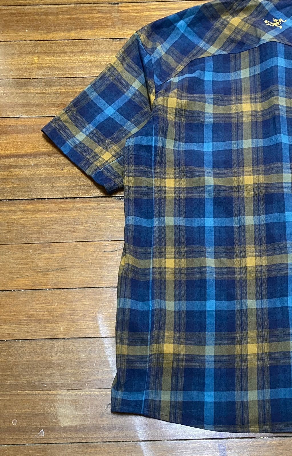 Arc'teryx Very Rare Brand Arcteryx Checkered Shirt 2000s Size US L / EU 52-54 / 3 - 7 Thumbnail