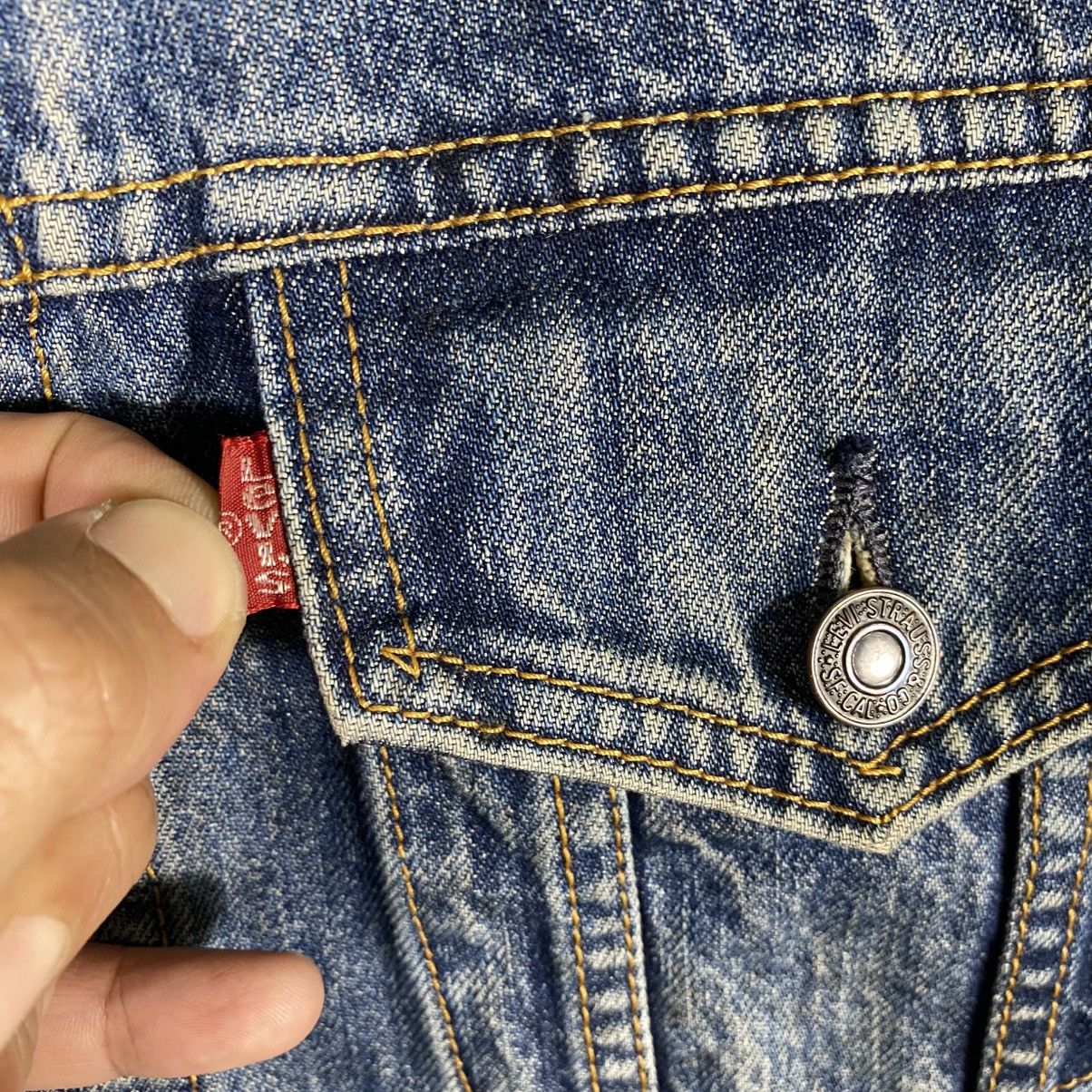 Levi's Levi's Type III Denim Trucker Distressed Jacket L Size Size US L / EU 52-54 / 3 - 12 Thumbnail