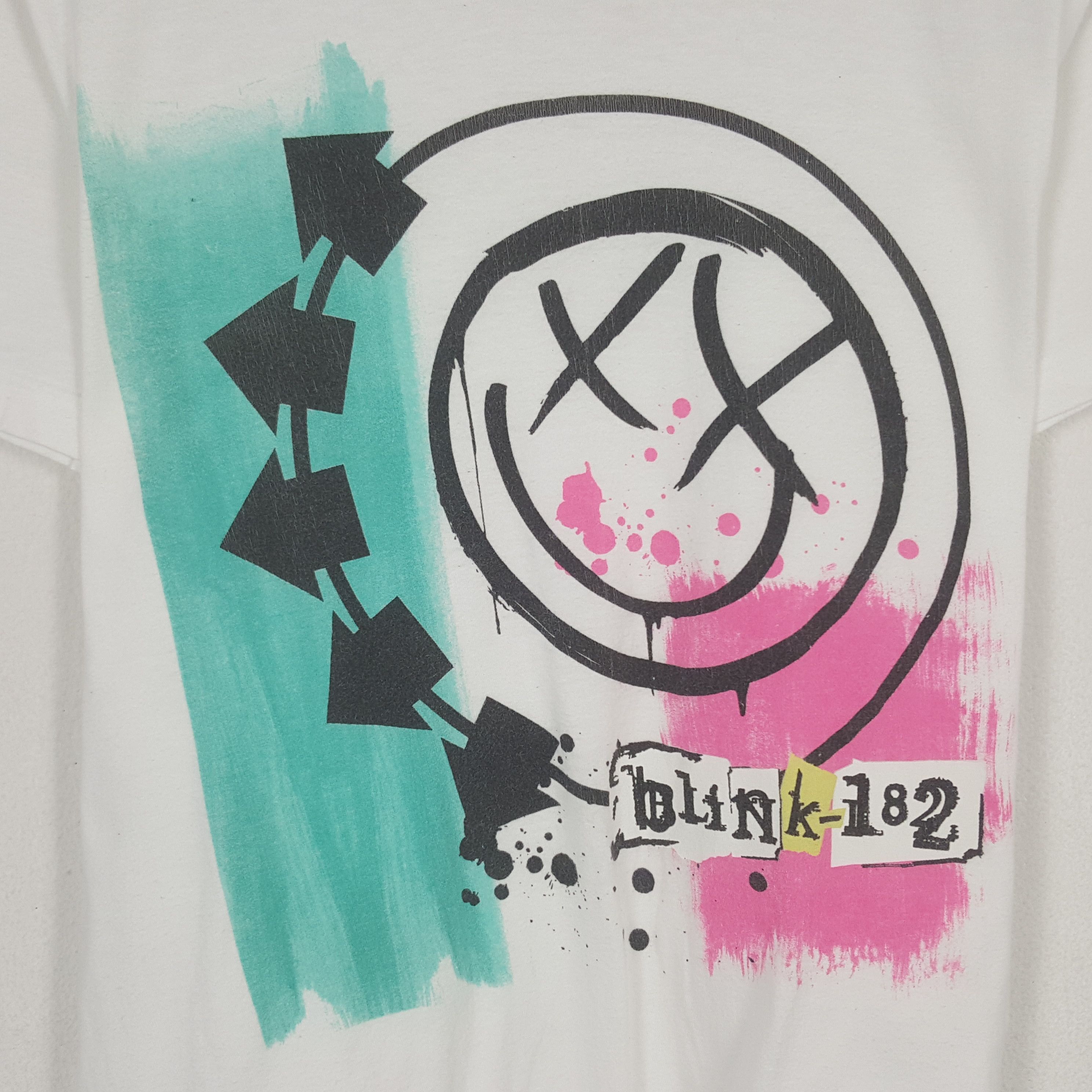 Band Tees × Tultex × Vintage Vintage Blink 182 Tshirt Size US S / EU 44-46 / 1 - 2 Thumbnail