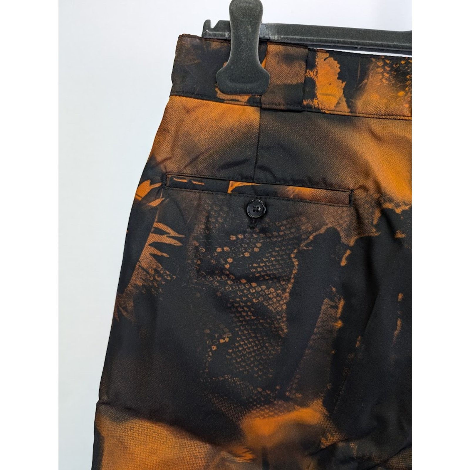 Prada o1rshd1 Re-Nylon Human Pantalone Shorts in Arancio Size US 34 / EU 50 - 14 Thumbnail